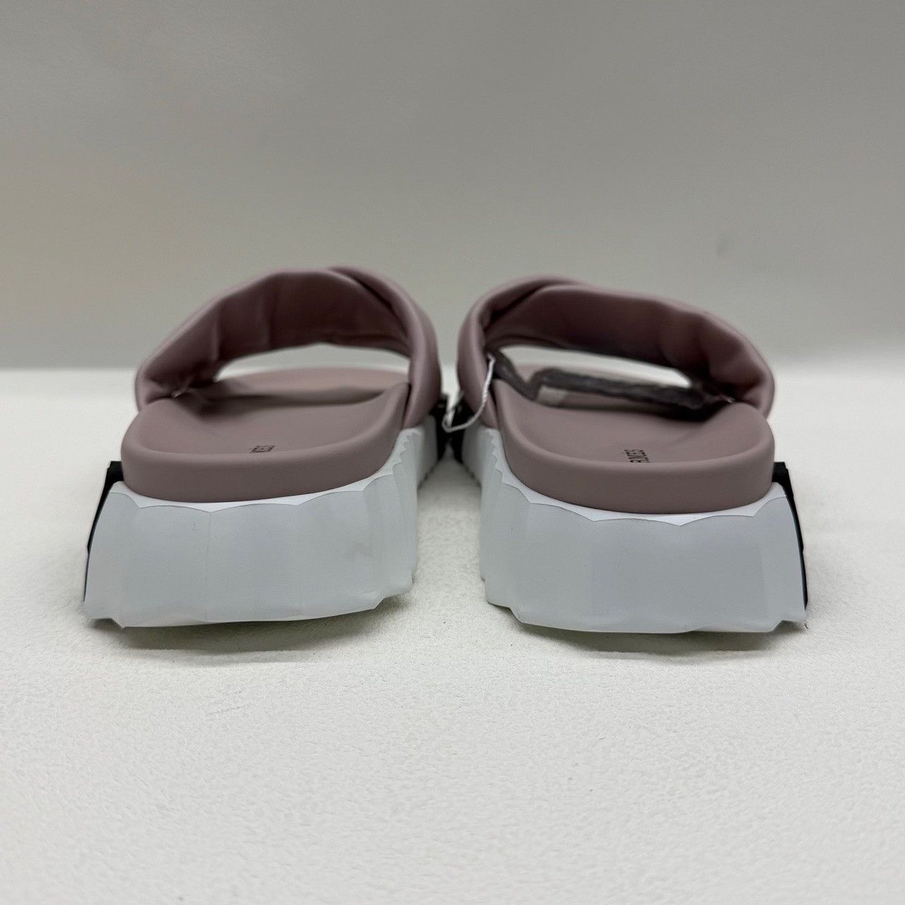 Hermes Hermes Infra Padded Sandals Pink Size 38 Size US 8 / IT 38 - 5 Thumbnail