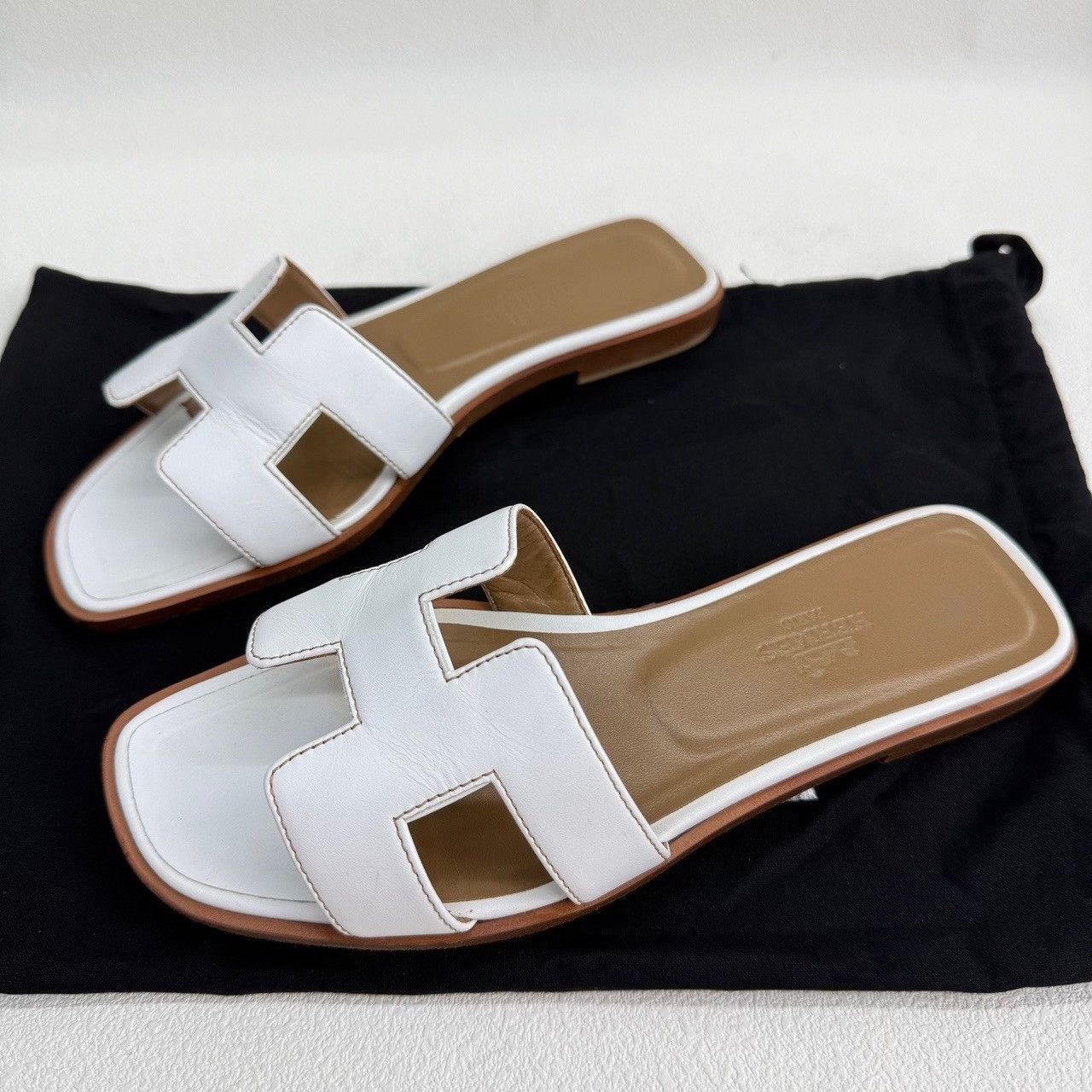 Hermes Hermès Oran Sandals Size 35.5 Size US 5.5 / IT 35.5 - 2 Thumbnail
