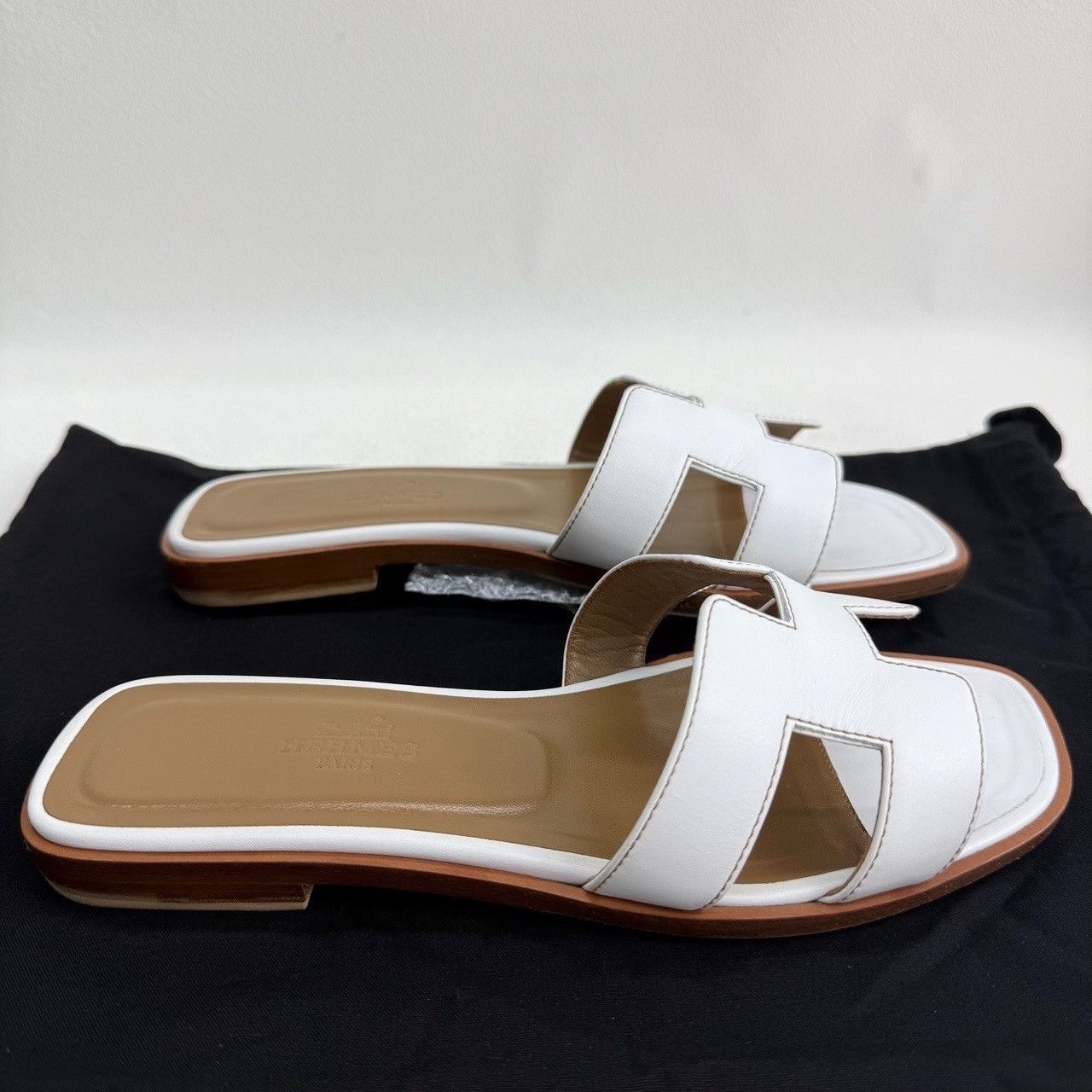 Hermes Hermès Oran Sandals Size 35.5 Size US 5.5 / IT 35.5 - 5 Thumbnail