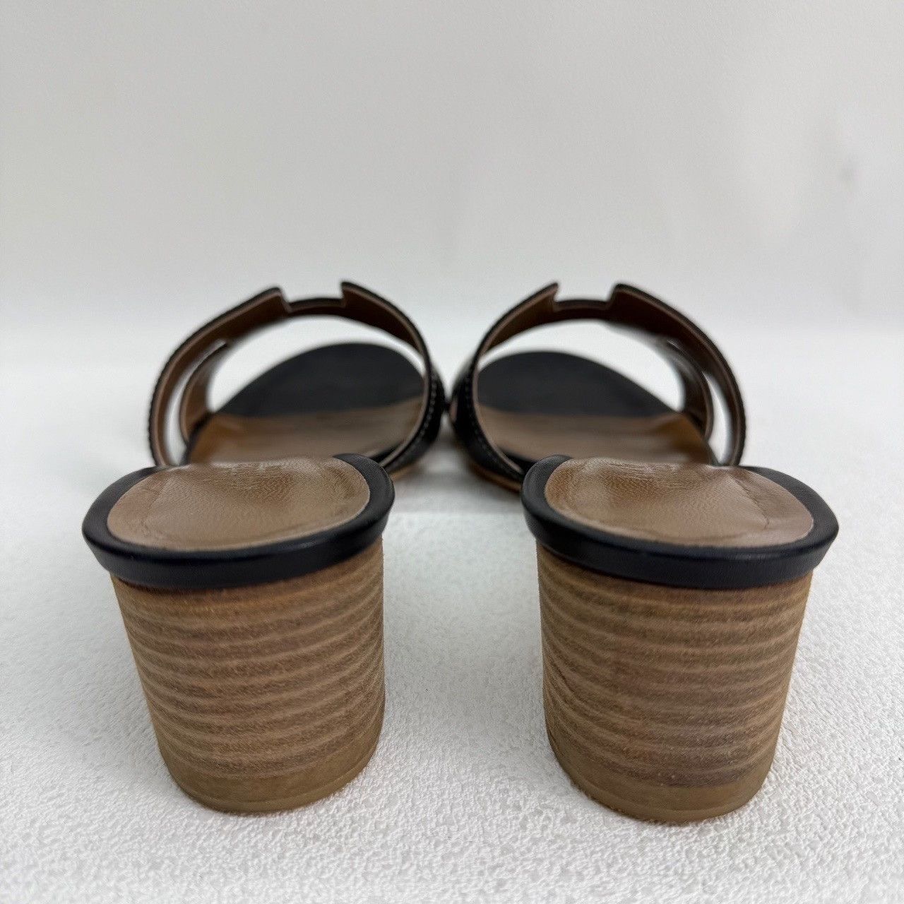 Hermes Hermès Oasis Leather Sandals Black Size 35 Size US 5 / IT 35 - 5 Thumbnail