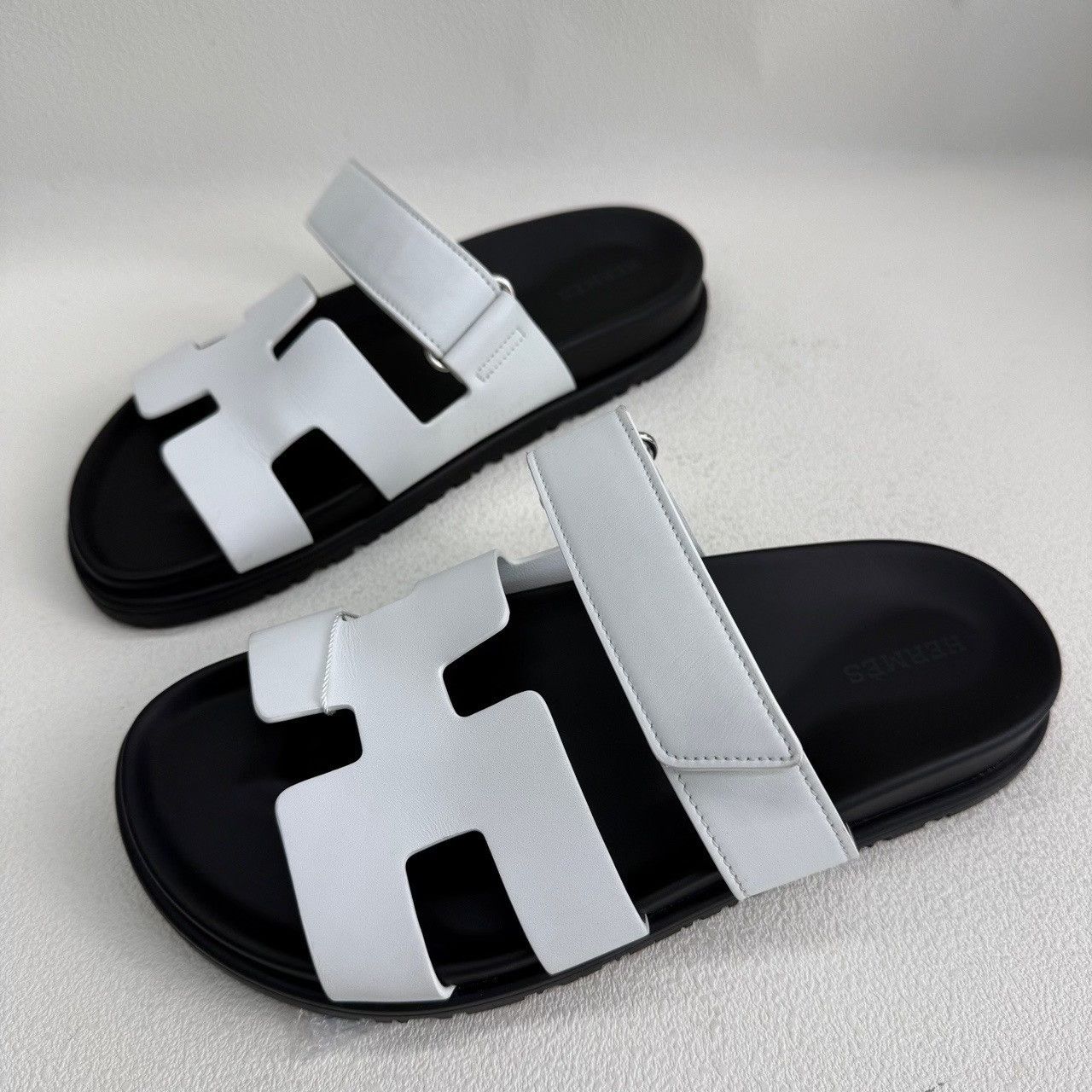 Hermes Hermes Chypre Sandals Size 37.5 Size US 7.5 / IT 37.5 - 2 Thumbnail