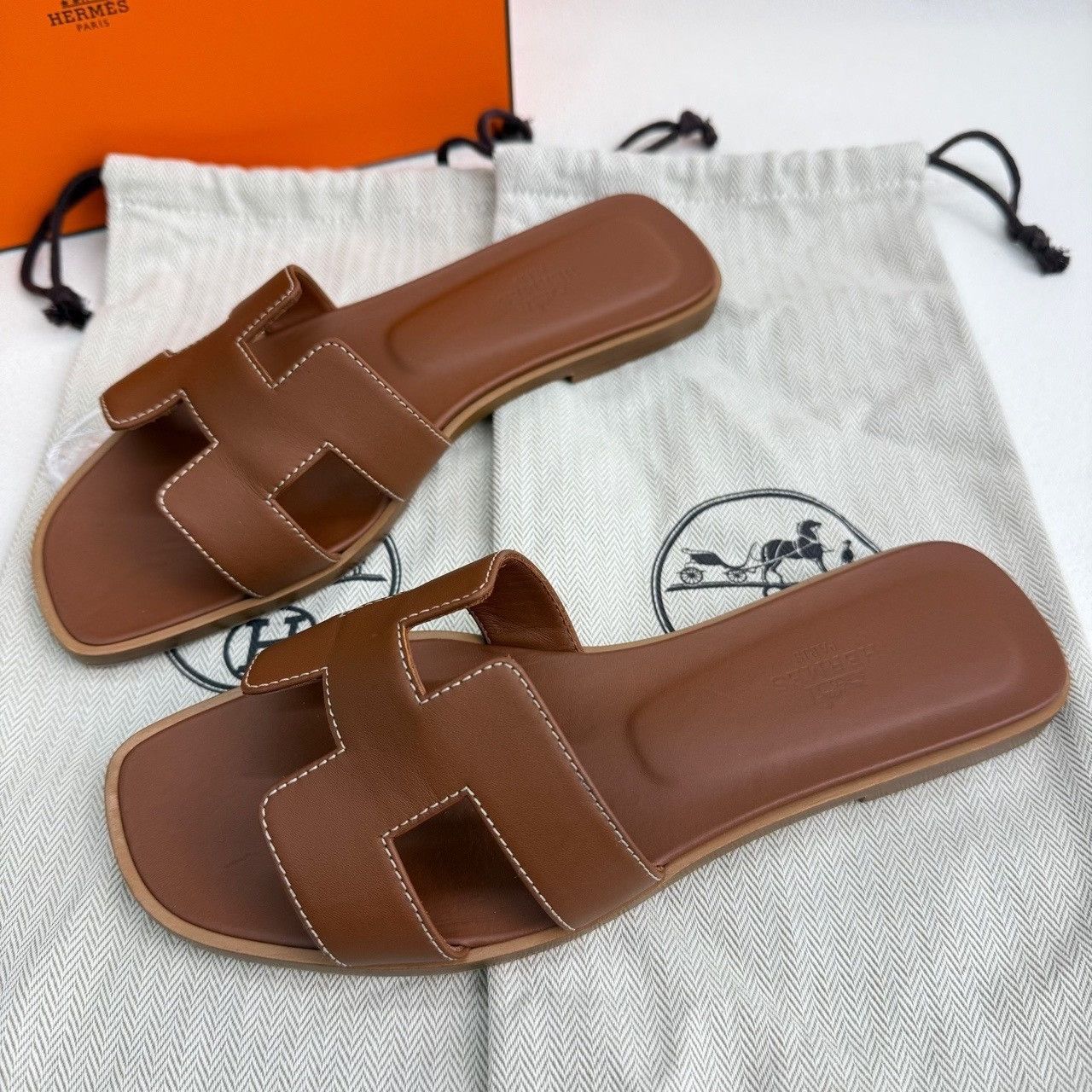Hermes Hermes Oran Sandals Brown Size 37 Size US 7 / IT 37 - 3 Thumbnail