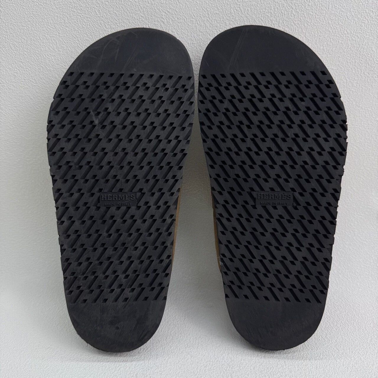 Hermes Hermès Shearling Mules Size 36.5 Size US 6.5 / IT 36.5 - 8 Thumbnail