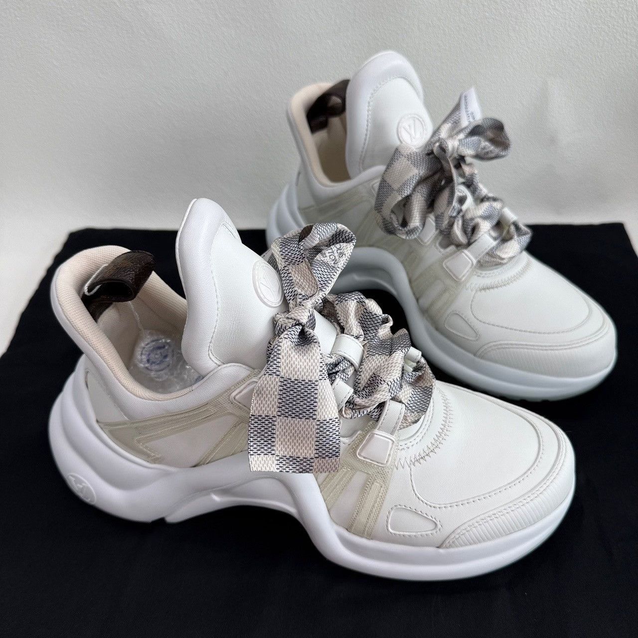 Louis Vuitton Louis Vuitton Archlight Low-Top Sneakers Size 38 Size US 8 / IT 38 - 4 Thumbnail