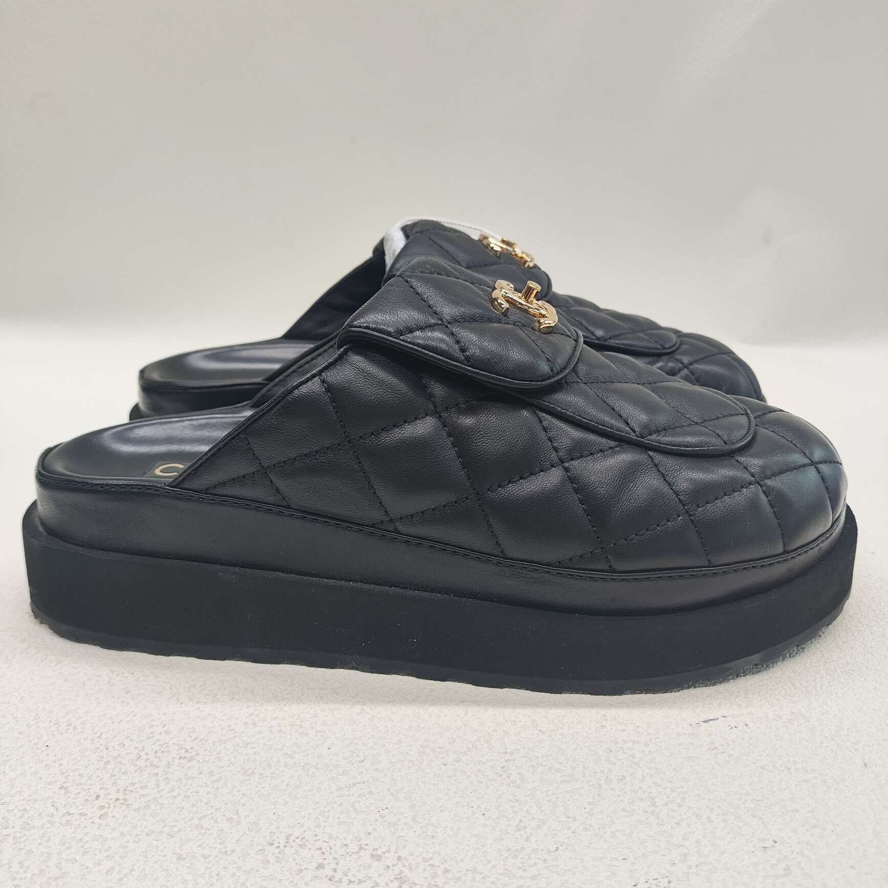 Chanel Chanel Quilted Logo Slip On Sandals Size 38 Size US 8 / IT 38 - 5 Thumbnail