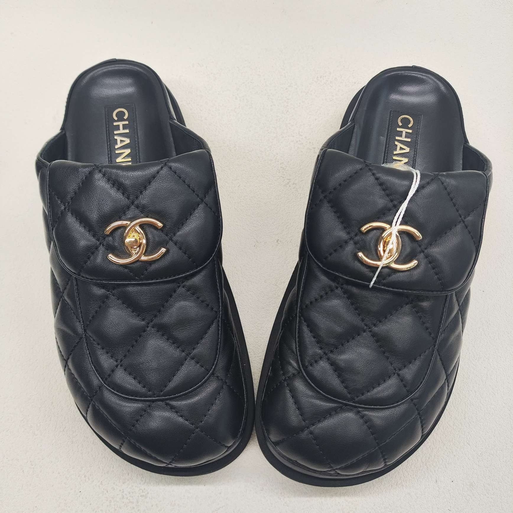 Chanel Chanel Quilted Logo Slip On Sandals Size 38 Size US 8 / IT 38 - 10 Thumbnail