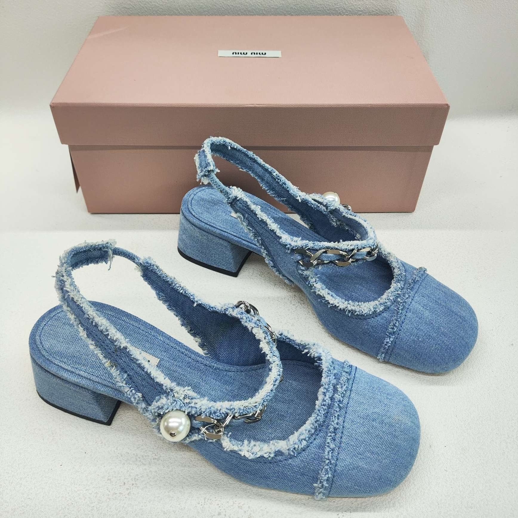 Miu Miu Miu Miu Denim Pearl Chain Slingback Heels Size 37.5 Size US 7.5 / IT 37.5 - 4 Thumbnail