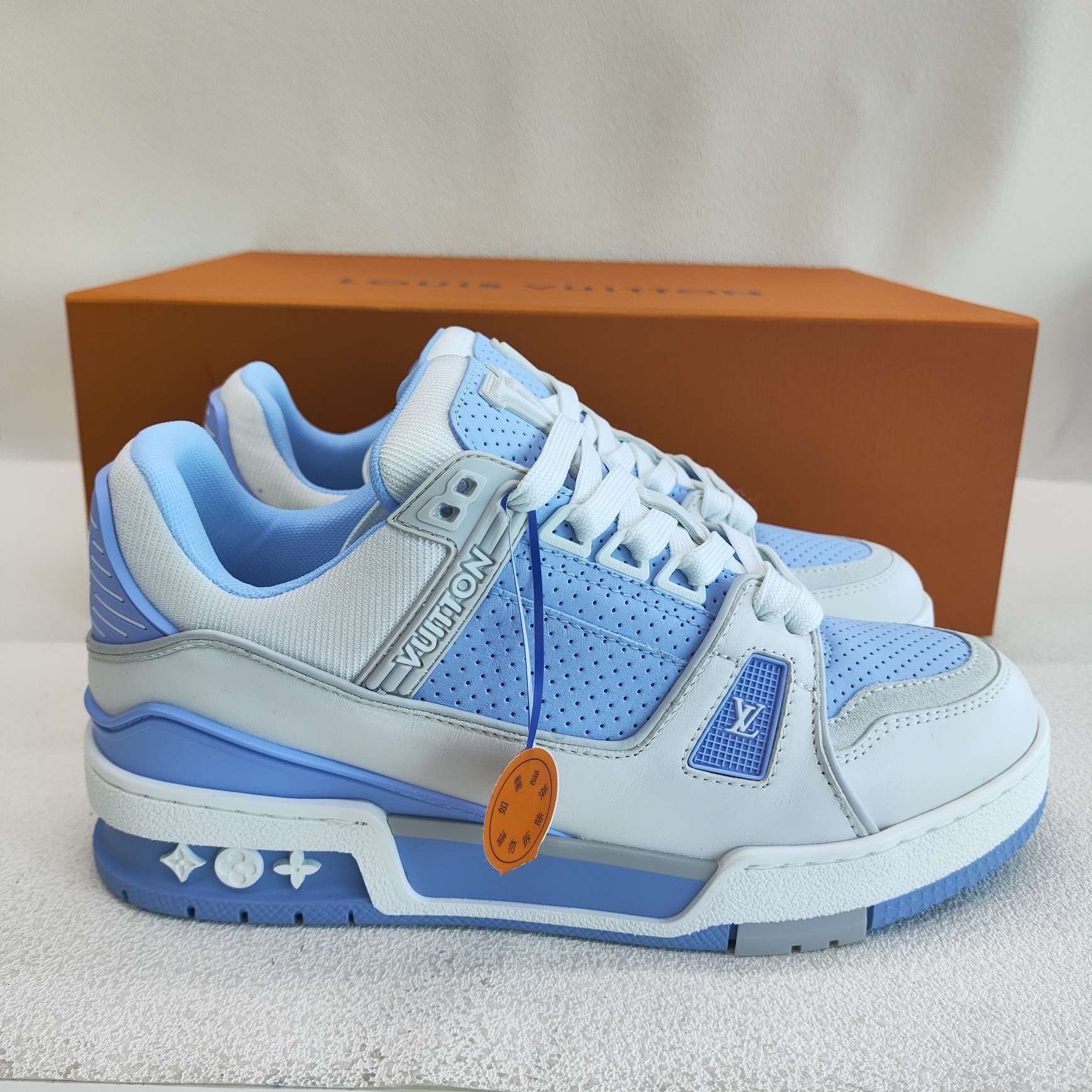 Louis Vuitton Louis Vuitton Trainer Low-Top Sneakers Size 36 Size US 6 / IT 36 - 5 Thumbnail