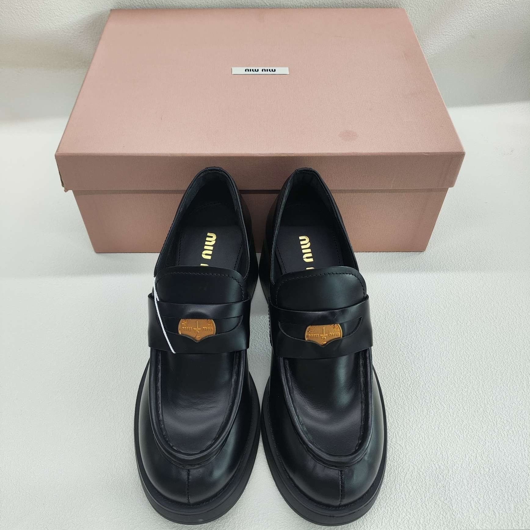 Miu Miu Miu Miu Leather Penny Block Heel Loafers Size 35.5 Size US 5.5 / IT 35.5 - 3 Thumbnail