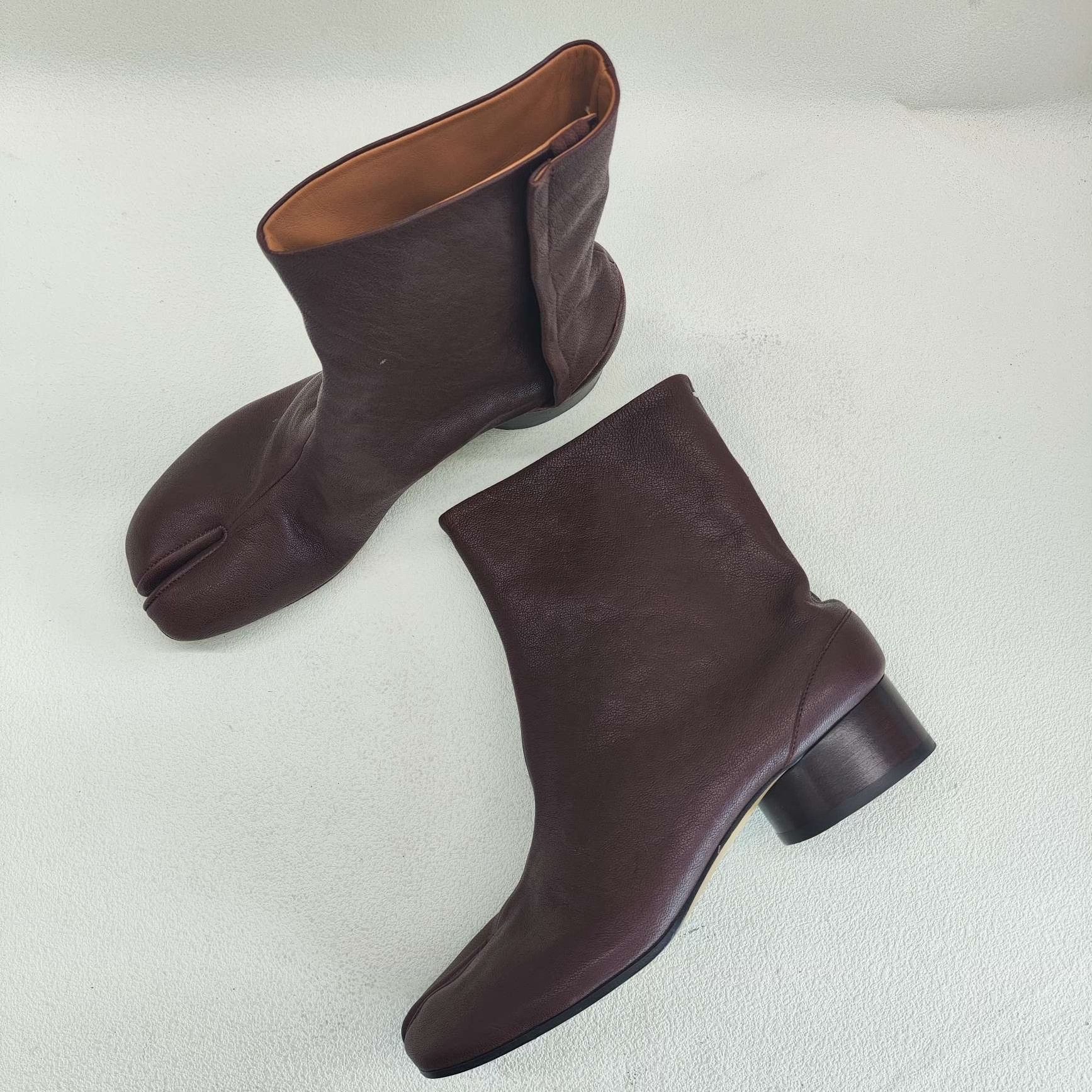 Maison Margiela Maison Margiela Brown Tabi Boots Size 37 Size US 7 / IT 37 - 9 Thumbnail