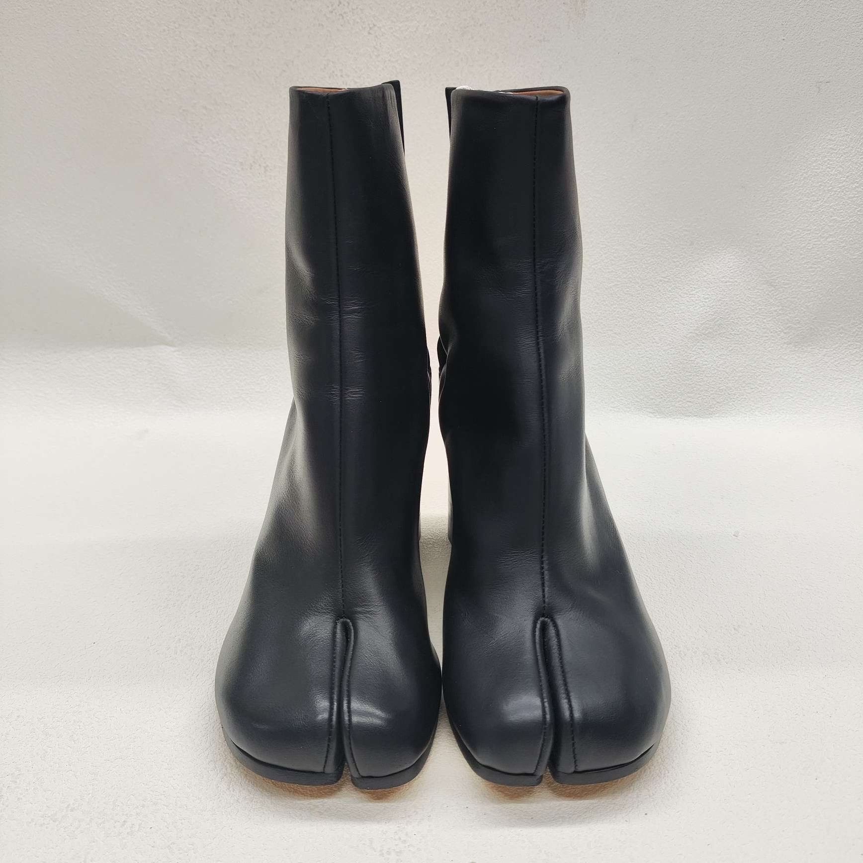 Maison Margiela Maison Margiela Black Tabi Boots Size 36 Size US 6 / IT 36 - 3 Thumbnail