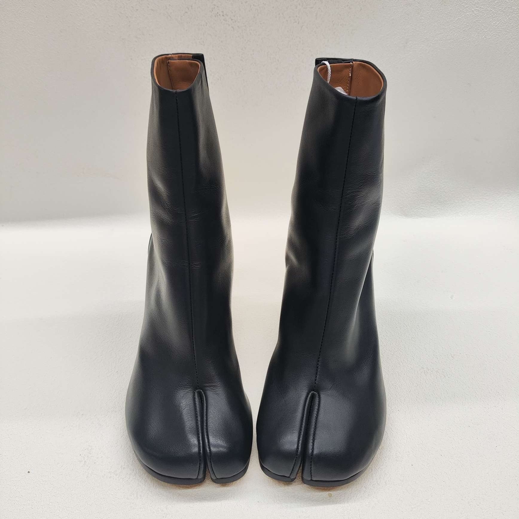 Maison Margiela Maison Margiela Black Tabi Boots Size 36 Size US 6 / IT 36 - 9 Thumbnail