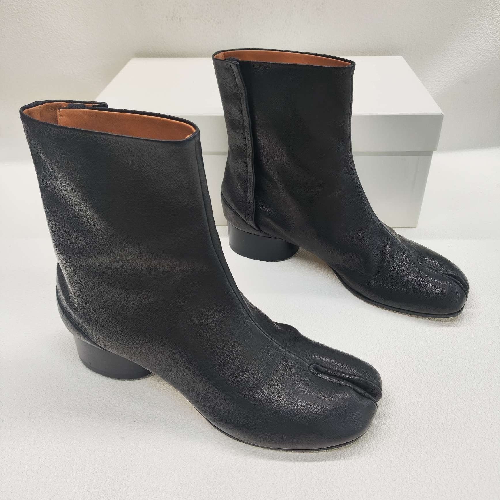 Maison Margiela Maison Margiela Black Leather Tabi Boots Size 36 Size US 6 / IT 36 - 4 Thumbnail
