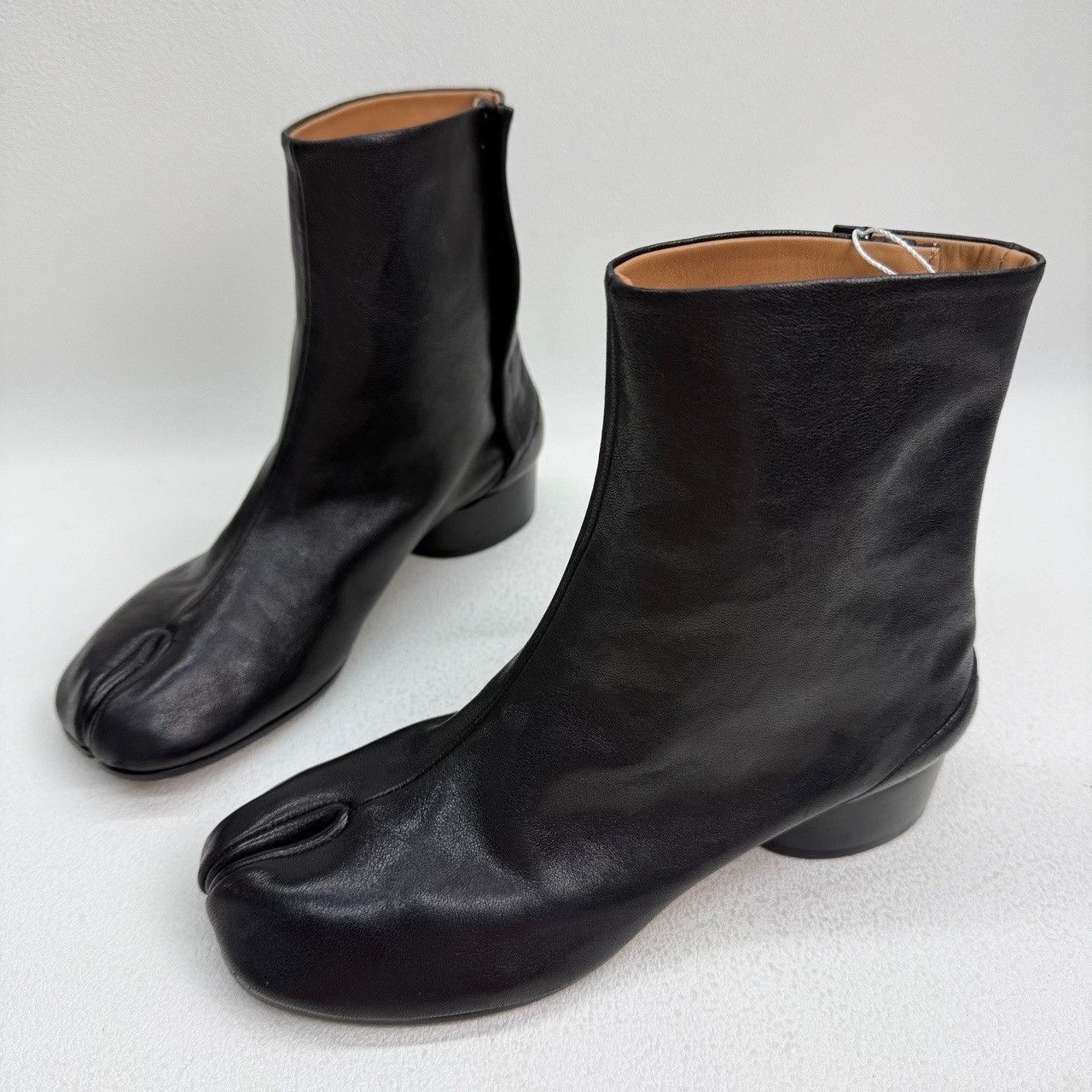 Maison Margiela Maison Margiela Black Tabi Boots Size 36 Size US 6 / IT 36 - 2 Thumbnail