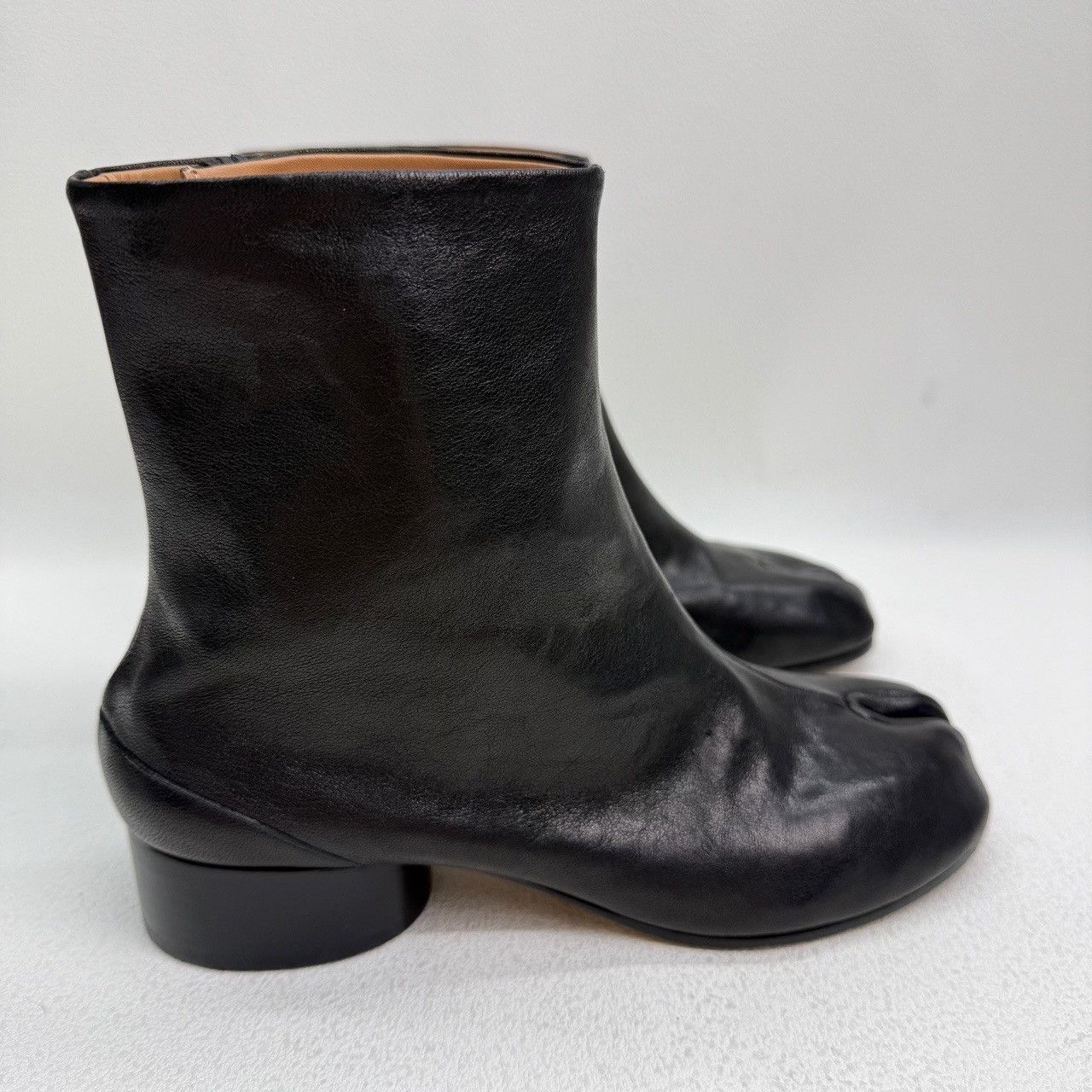 Maison Margiela Maison Margiela Black Tabi Boots Size 36 Size US 6 / IT 36 - 5 Thumbnail