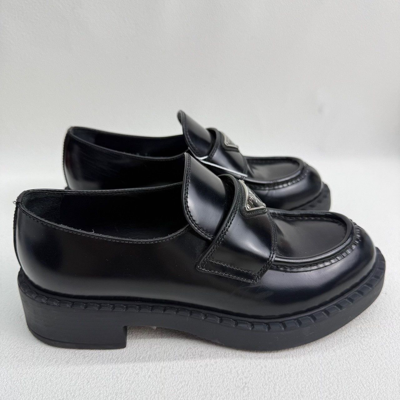 Prada Prada Triangle Logo Loafers Size 36.5 Size US 6.5 / IT 36.5 - 5 Thumbnail