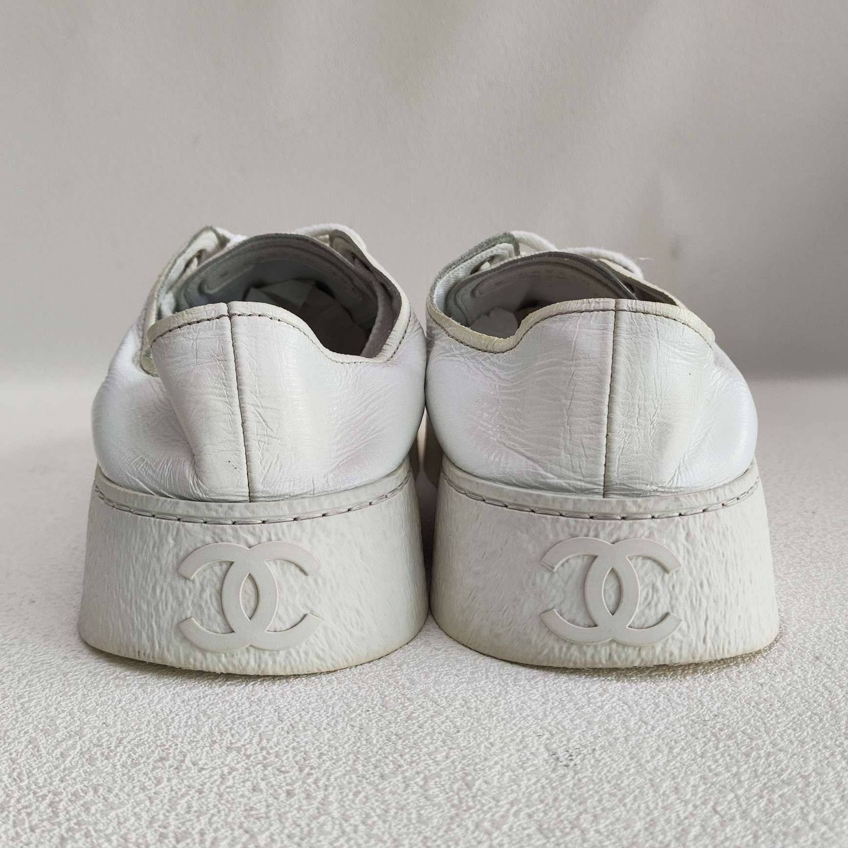 Chanel Chanel CC Logo Platform Sneakers Size 38 Size US 8 / IT 38 - 5 Thumbnail
