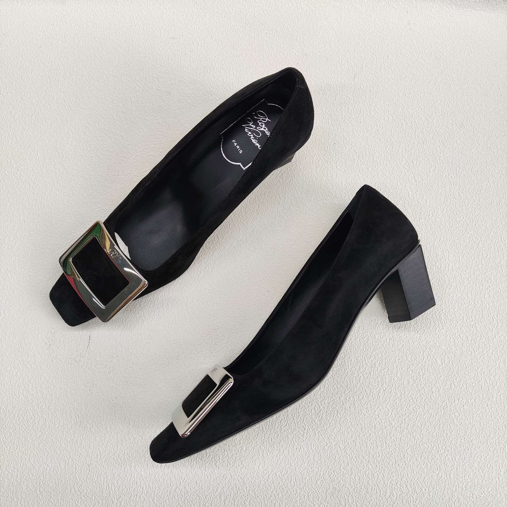 Roger Vivier Roger Vivier Suede Buckle Pumps Size 35 Size US 5 / IT 35 - 9 Thumbnail