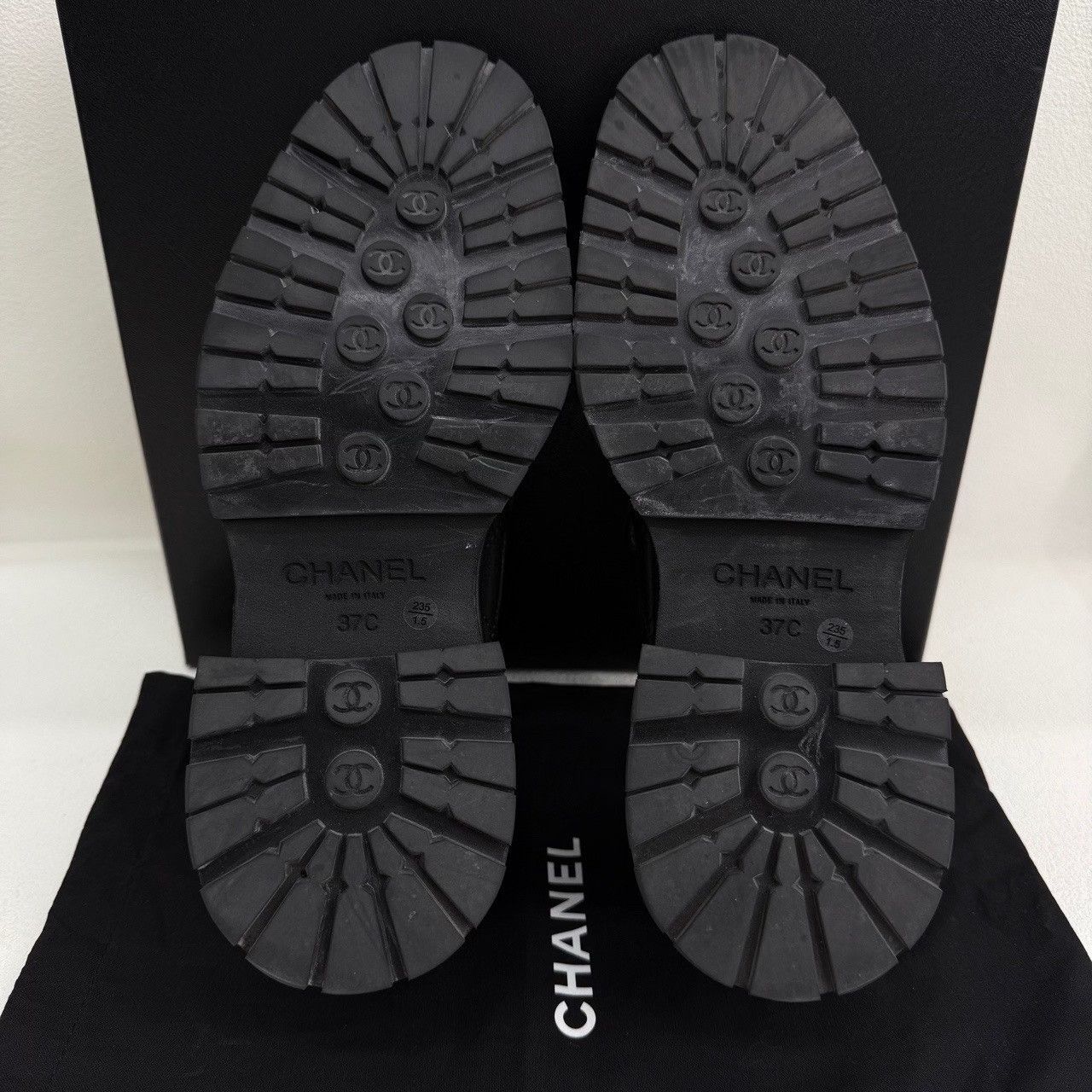 Chanel Chanel Quilted Leather Loafers Size 37 Size US 7 / IT 37 - 9 Thumbnail