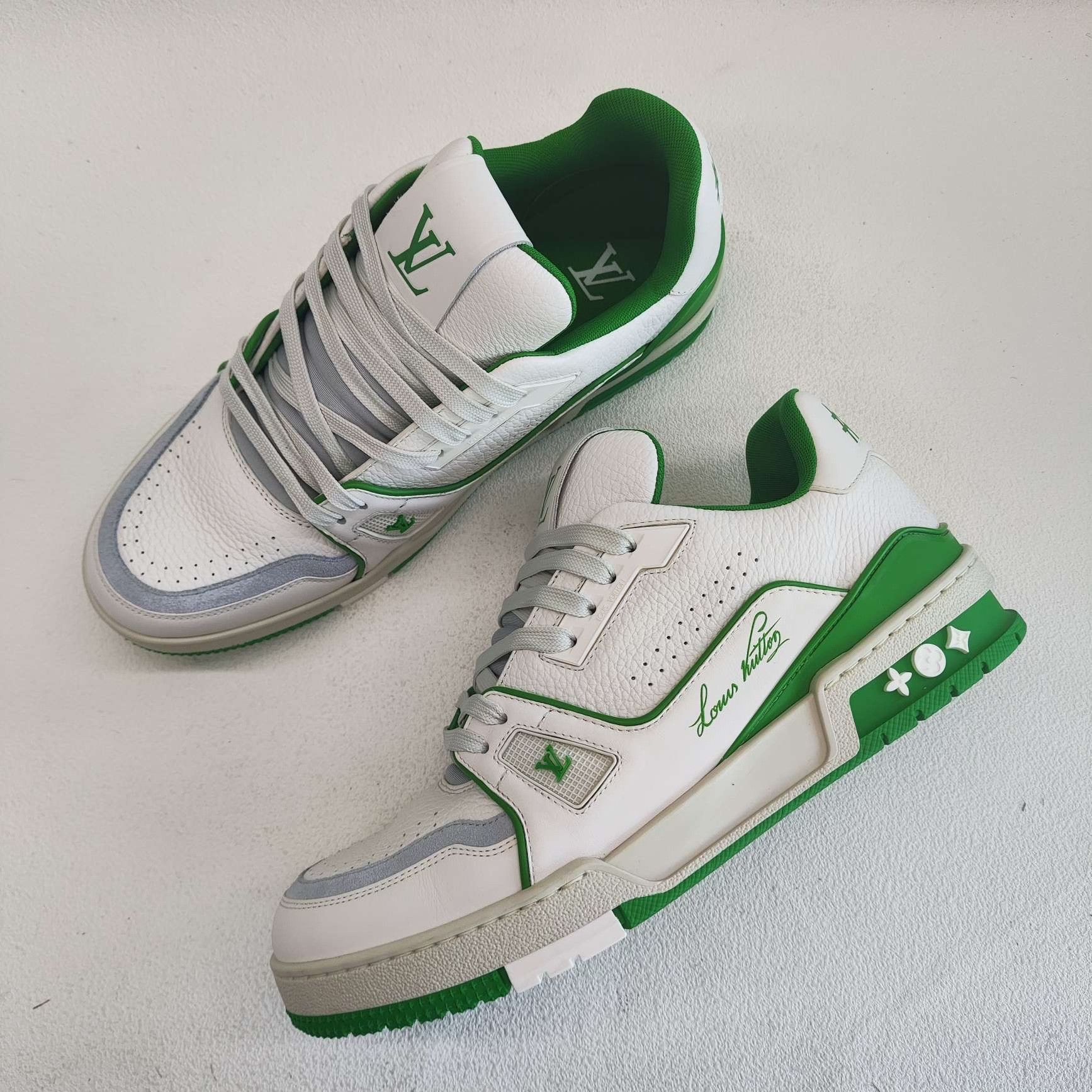 Louis Vuitton Louis Vuitton Green White Trainer Sneakers Size 8 Size US 8 / EU 41 - 9 Thumbnail