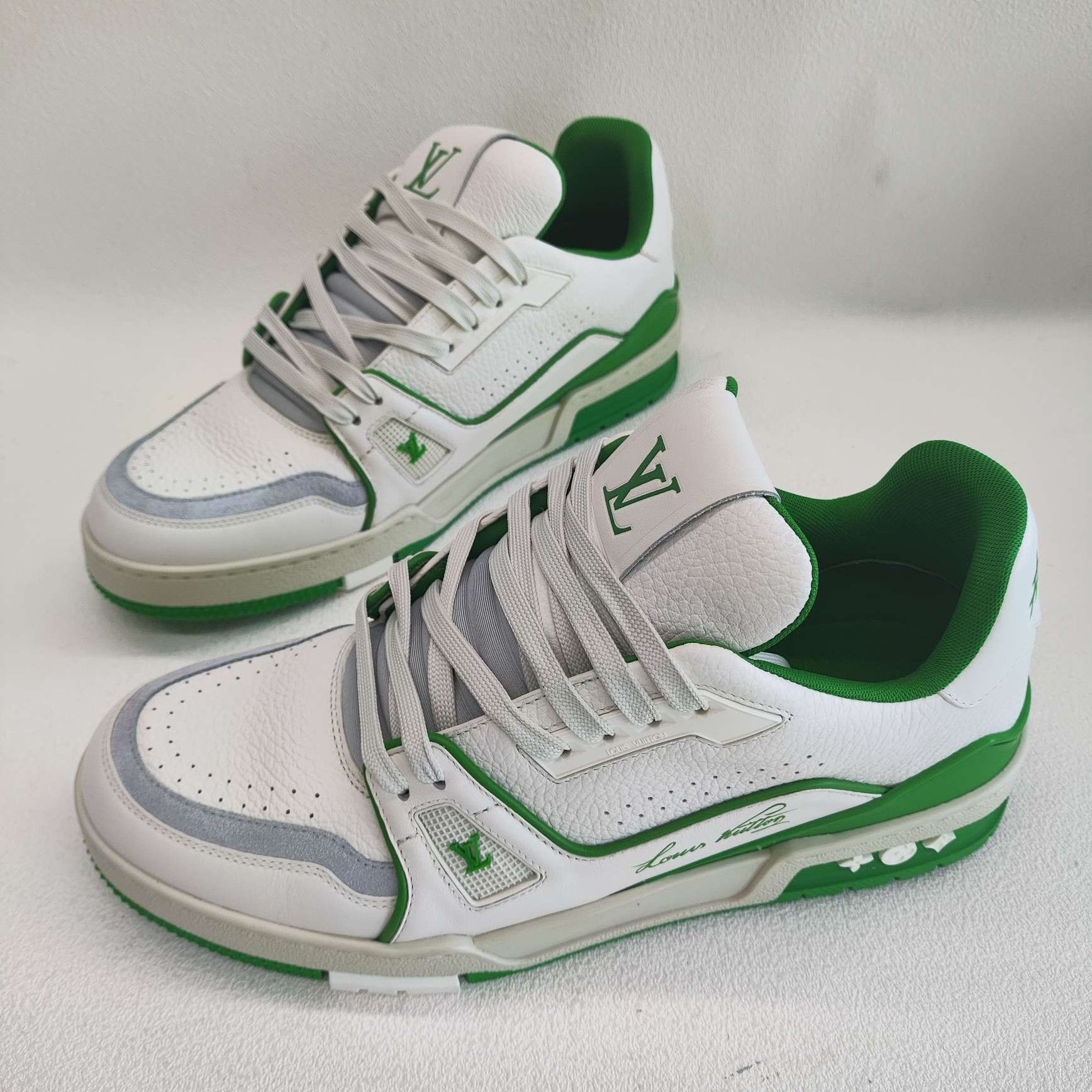 Louis Vuitton Louis Vuitton Green White Trainer Sneakers Size 8 Size US 8 / EU 41 - 2 Thumbnail