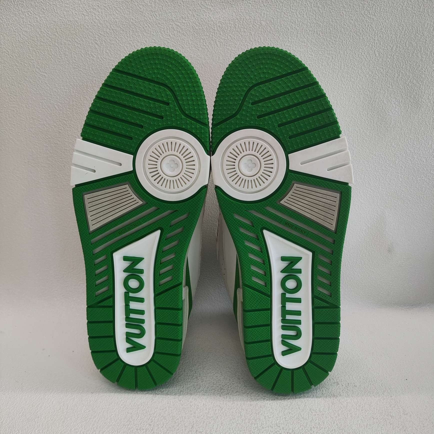 Louis Vuitton Louis Vuitton Green White Trainer Sneakers Size 8 Size US 8 / EU 41 - 8 Thumbnail