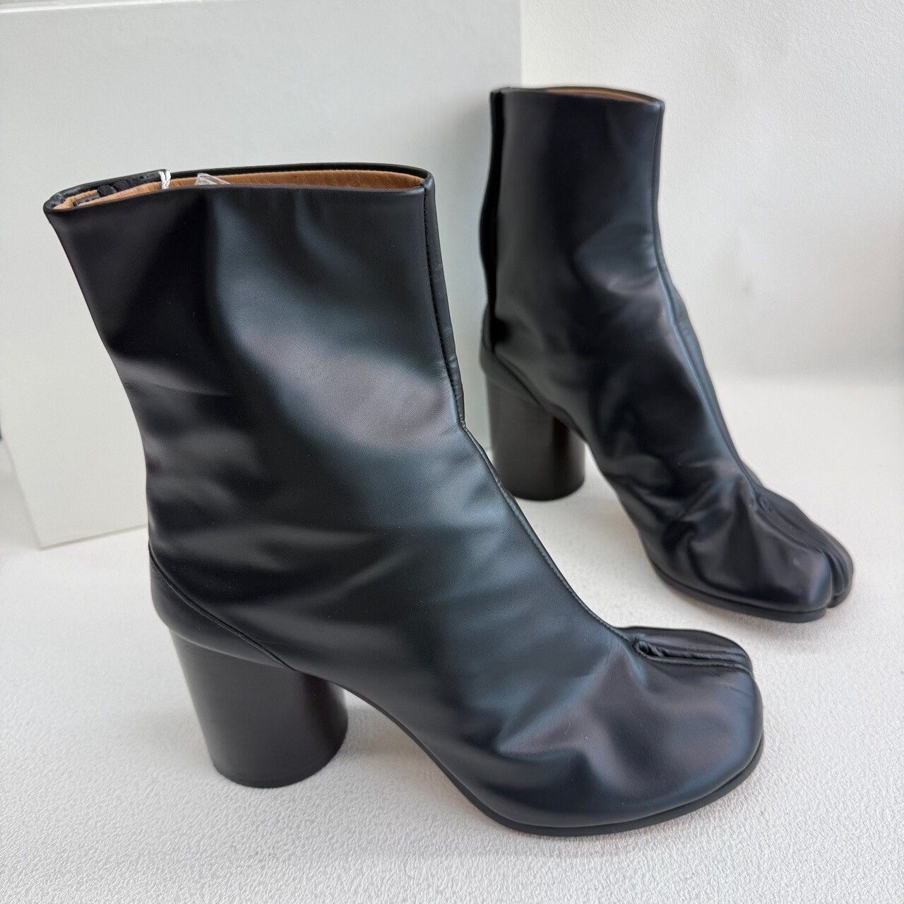 Maison Margiela Maison Margiela Black Leather Tabi Boots Size 38.5 Size US 8.5 / IT 38.5 - 5 Thumbnail