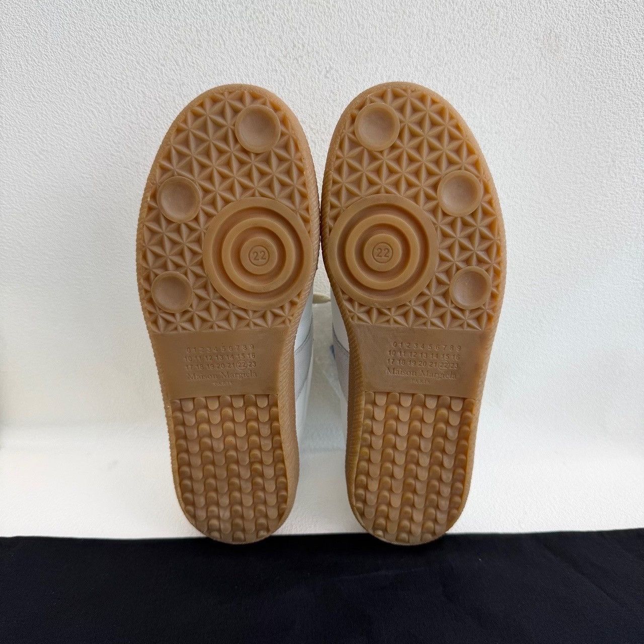 Maison Margiela Maison Margiela Replica Sneakers Size 36 Size US 6 / IT 36 - 8 Thumbnail