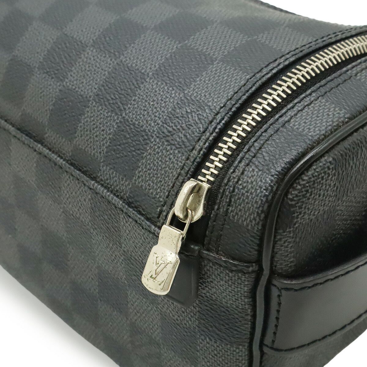 Louis Vuitton Louis Vuitton Louis Vuitton Damier Graphite Toiletry Pouch Textile Clutch Bag N47625 DUTY FREE for USA Size ONE SIZE - 5 Thumbnail