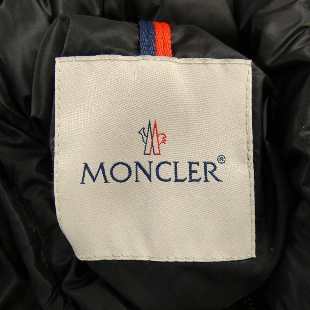 Moncler Moncler Moncler WILLM Down Jacket Textile Outerwear WILLM DUTY FREE for USA Size ONE SIZE - 5 Thumbnail