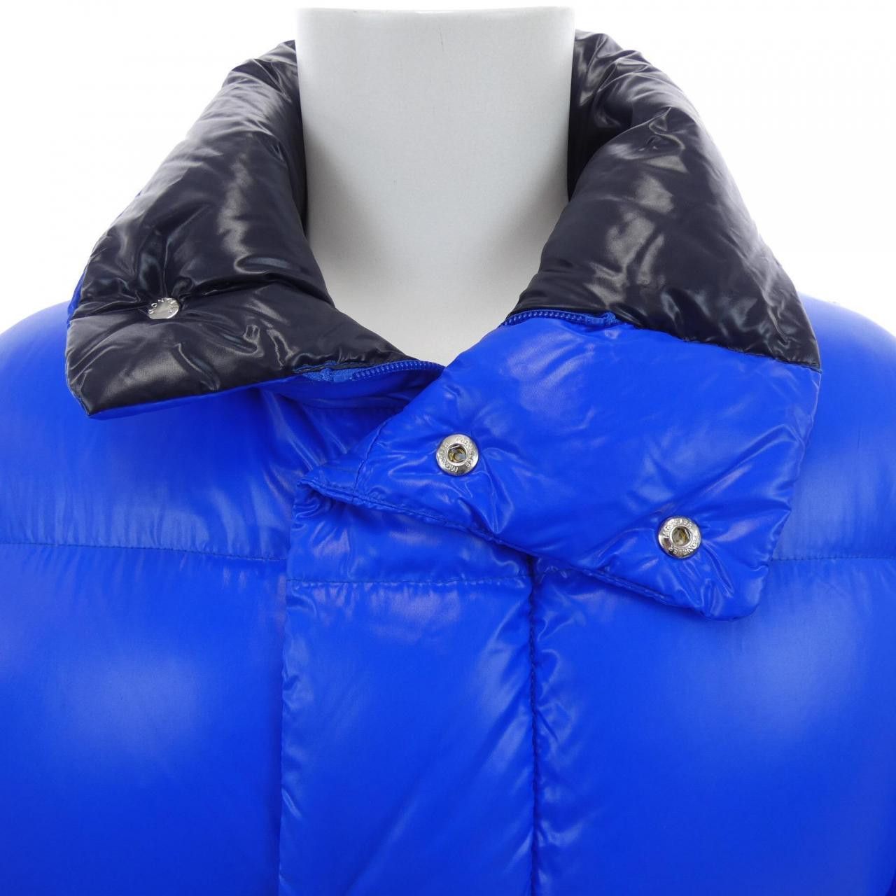 Moncler Moncler Moncler Genius Dervaux Down Jacket Textile Outerwear DERVAUX DUTY FREE for USA Size ONE SIZE - 6 Thumbnail