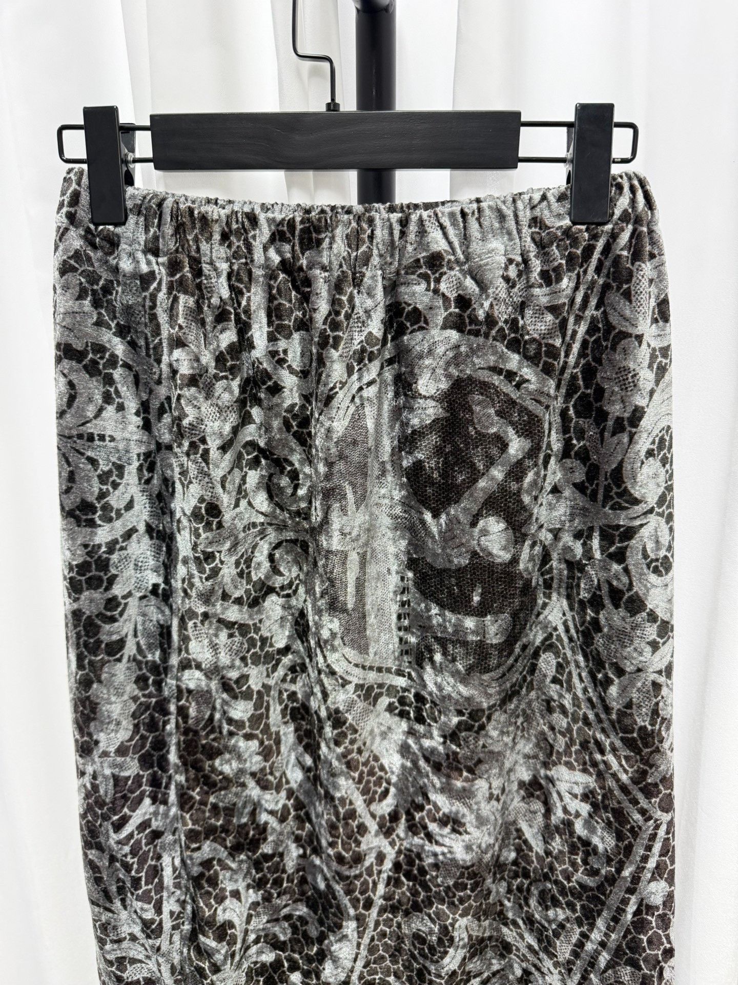 Comme des Garcons Comme des Garcons 1996 Velvet Snake Print Dress Size M / US 6-8 / IT 42-44 - 6 Thumbnail