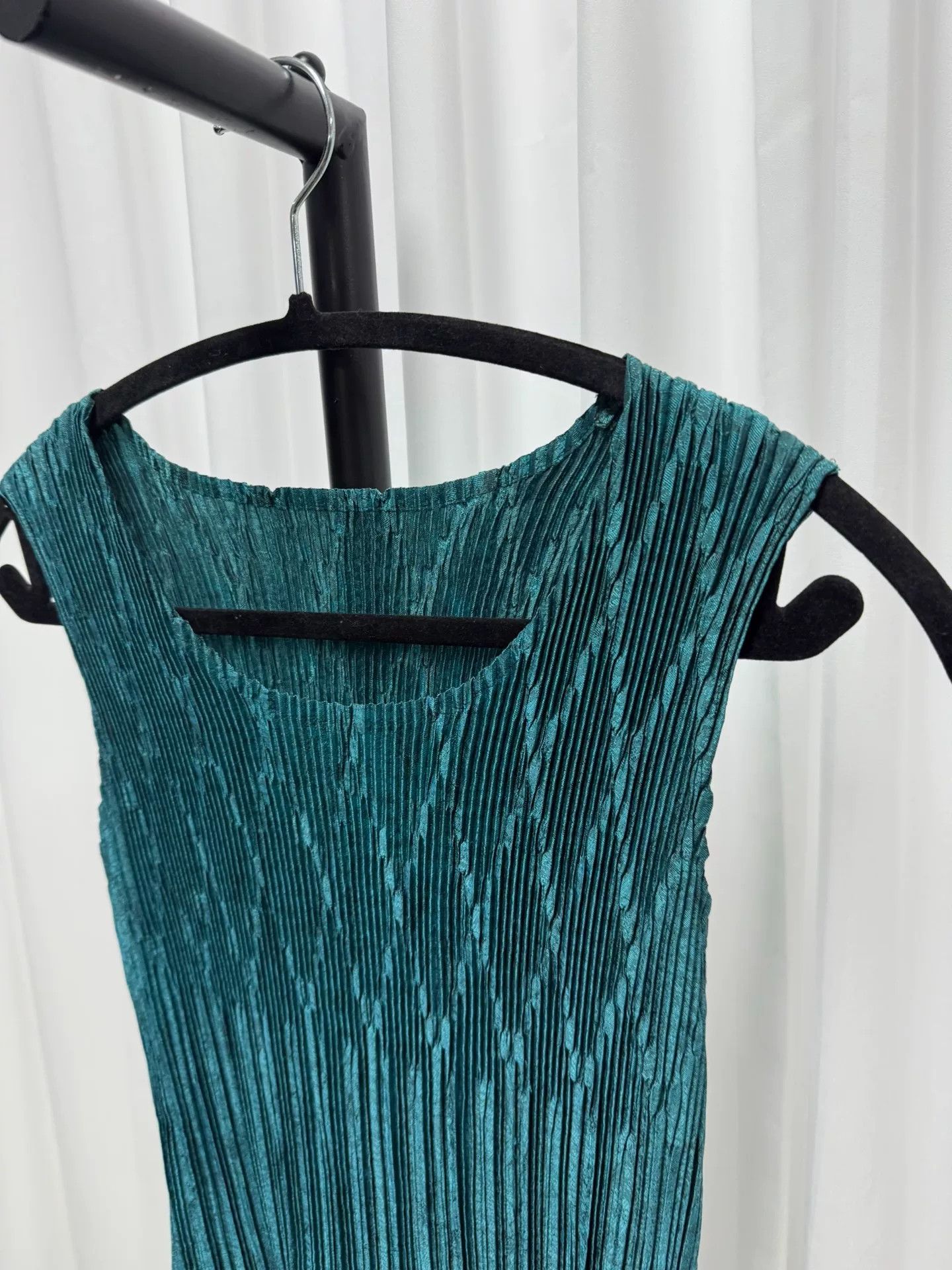 Issey Miyake Issey Miyake Metallic Pleated Dress Size M / US 6-8 / IT 42-44 - 4 Thumbnail