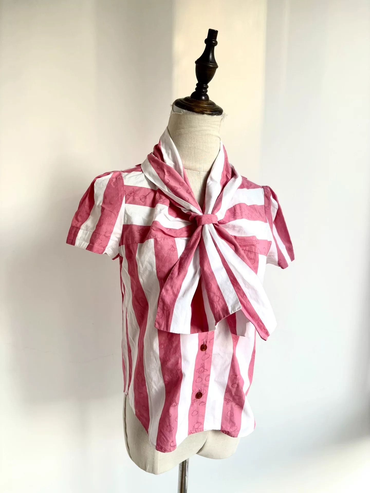 Vivienne Westwood Vivienne Westwood Vintage Saturn Print Shirt Size M / US 6-8 / IT 42-44 - 2 Thumbnail
