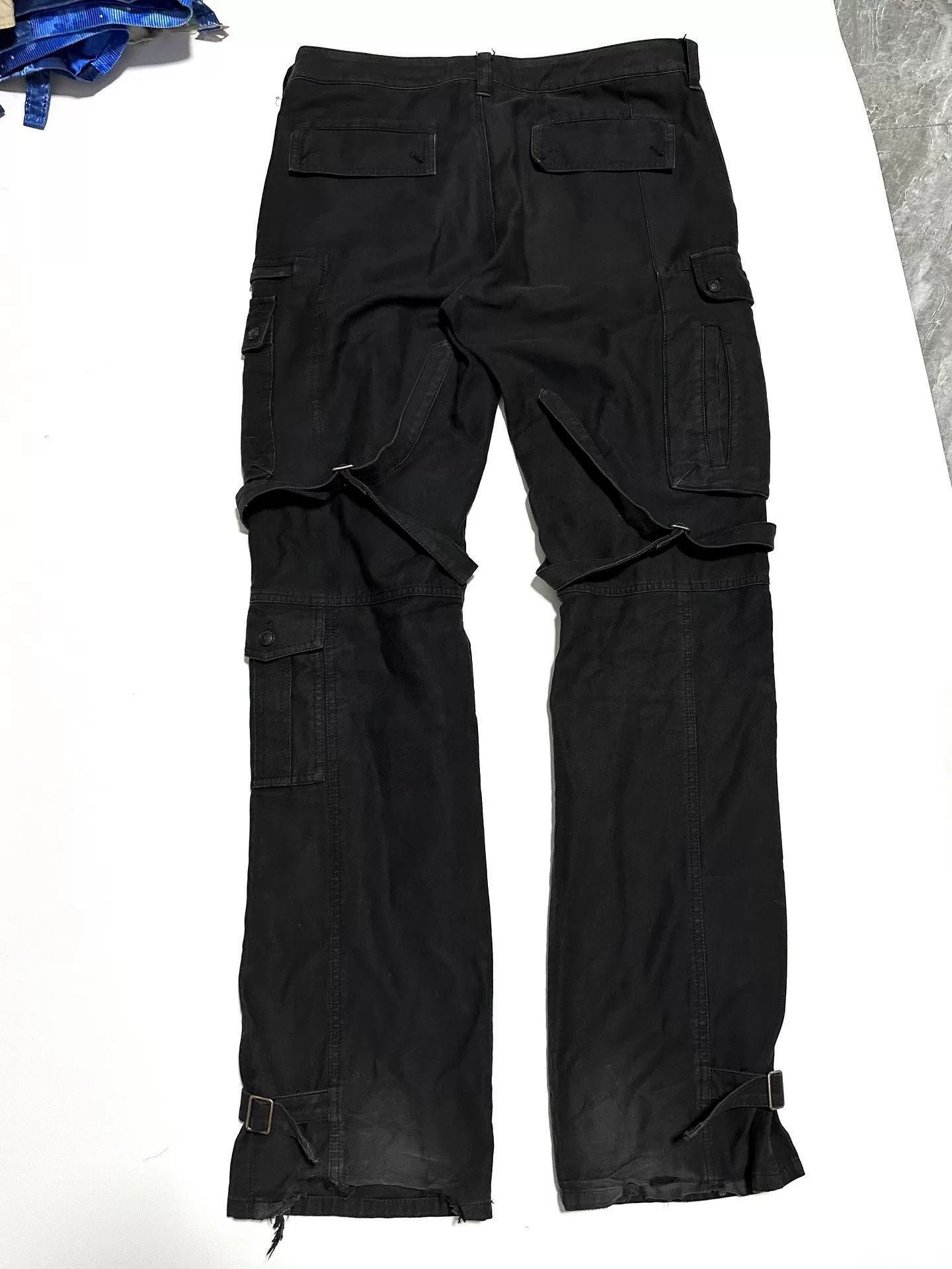Katharine Hamnett London Vintage Katharine Hamnett Mummy Strap Cargo Pants Size US 30 / EU 46 - 2 Thumbnail