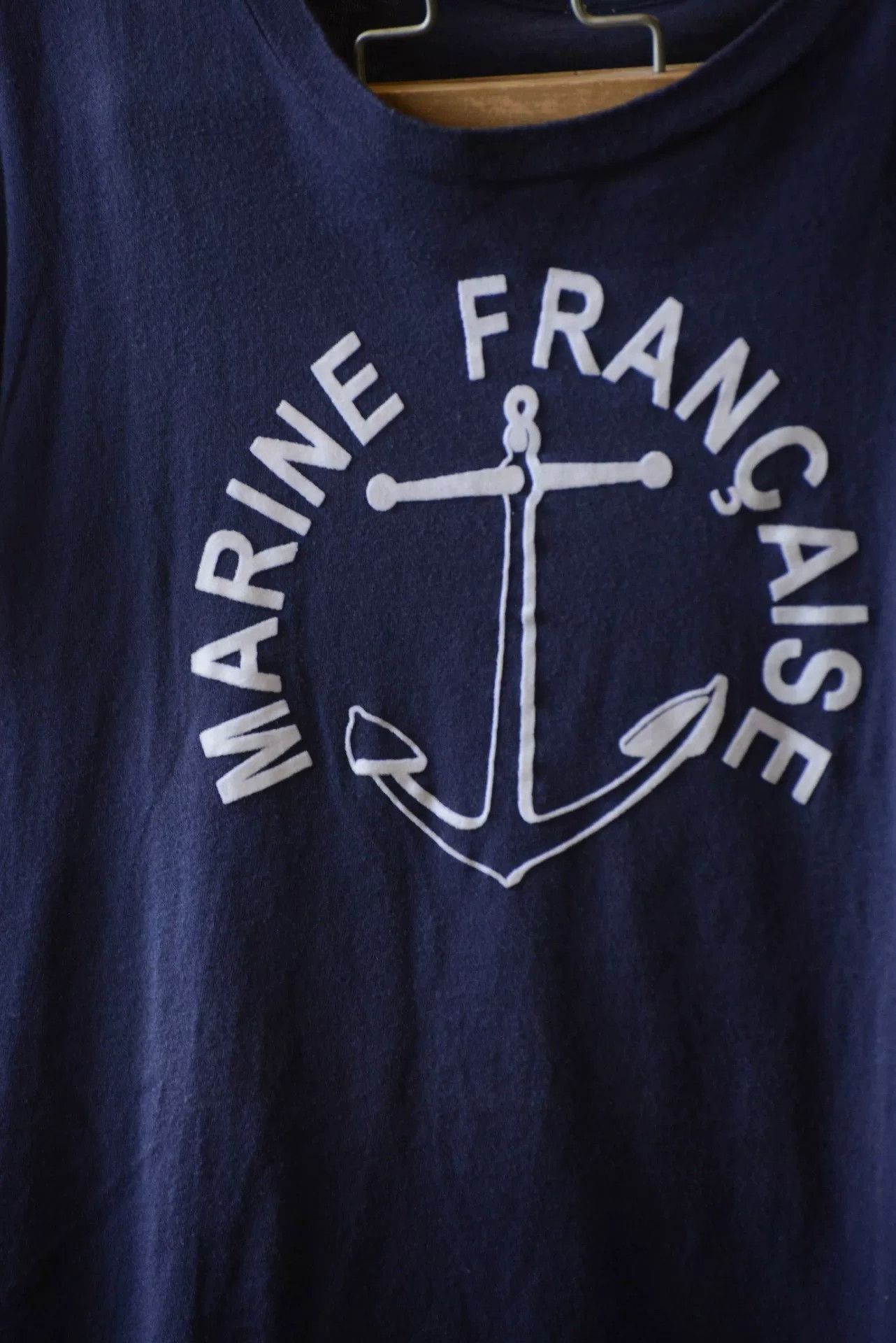 Vintage Vintage 1980s French Navy Flocked Print Tee Size M / US 6-8 / IT 42-44 - 2 Thumbnail