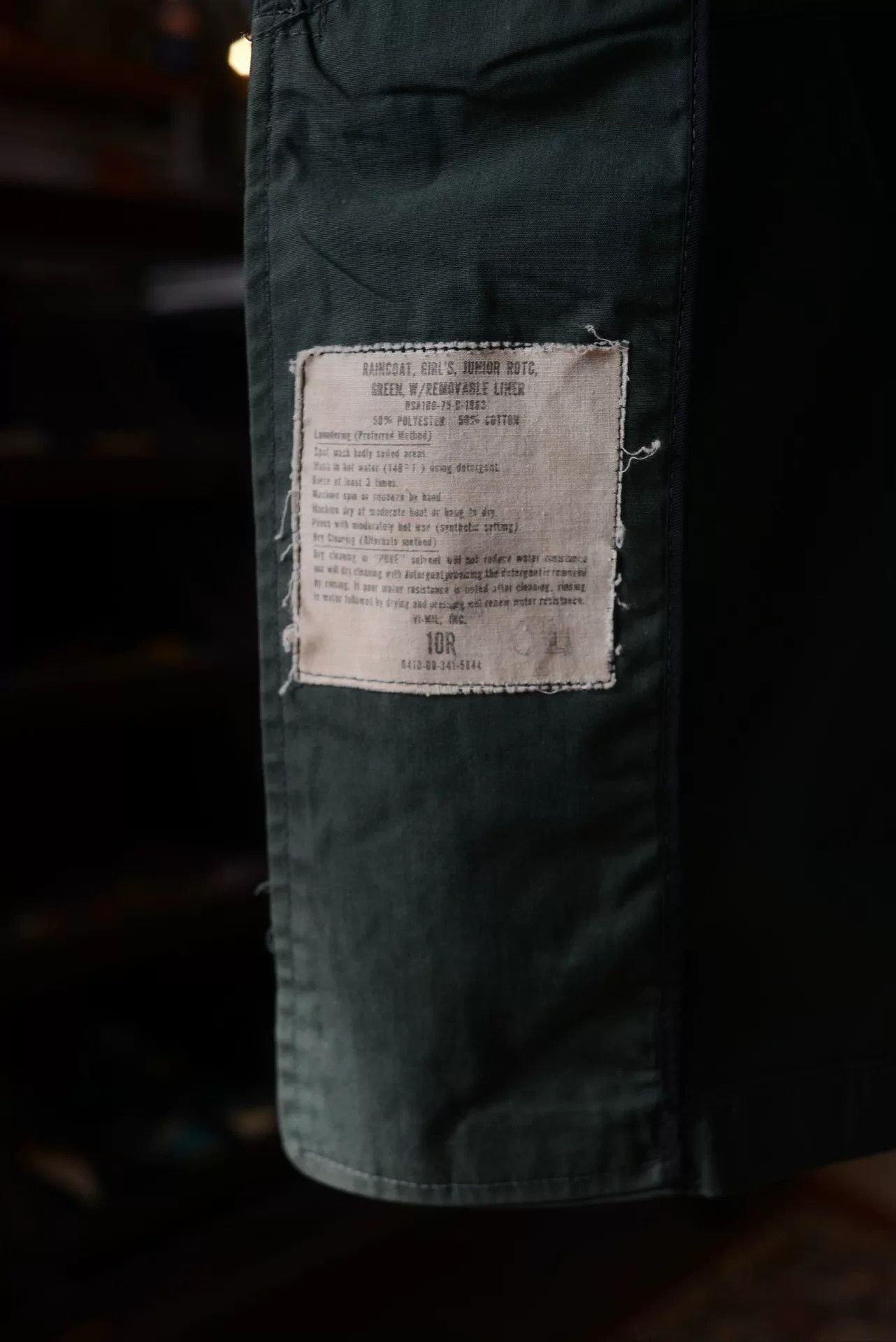 Vintage Vintage 1970s US Army Raincoat Size M / US 6-8 / IT 42-44 - 9 Thumbnail