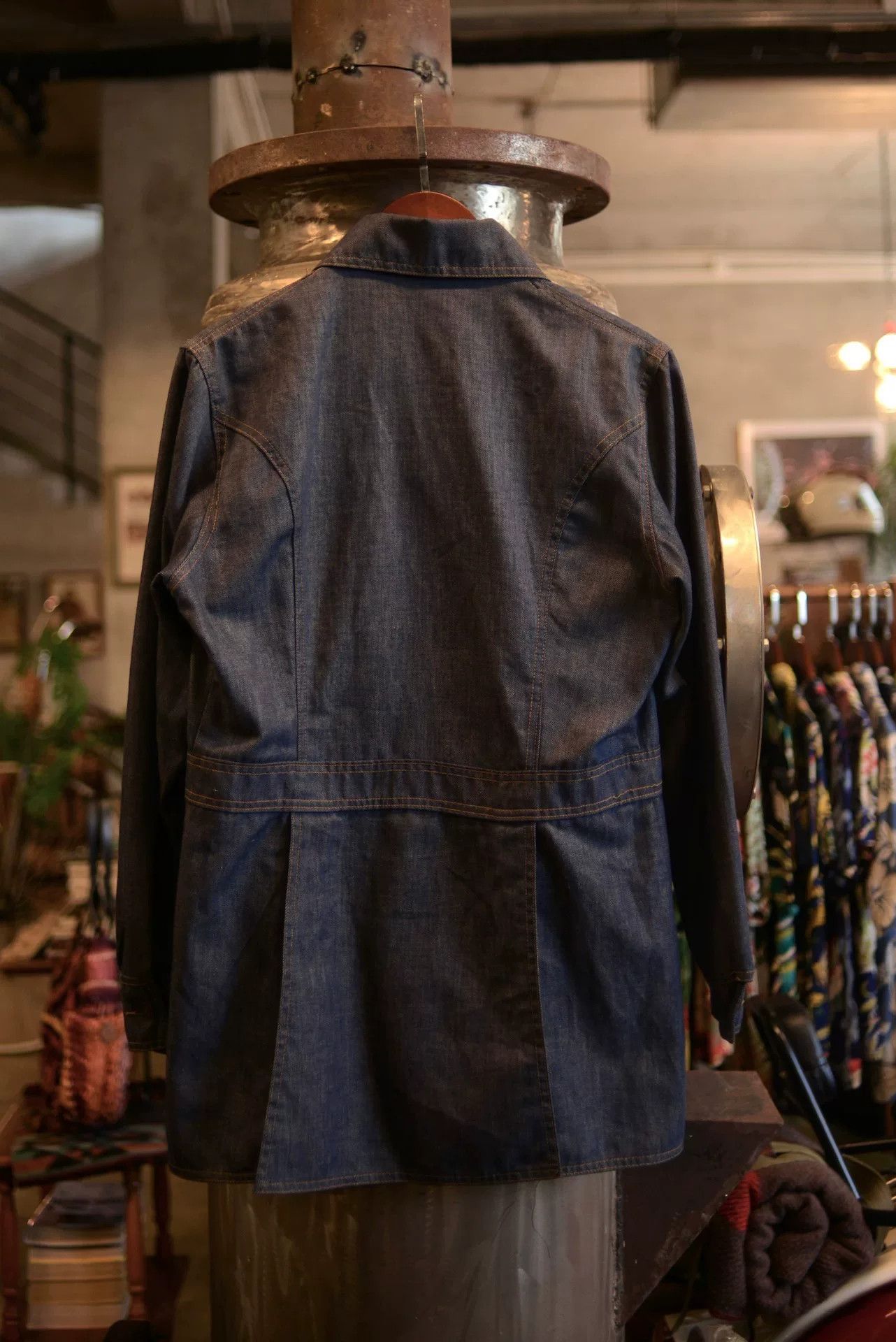 Vintage 1970s Levis Waist-Cinched Denim Jacket Size M / US 6-8 / IT 42-44 - 8 Thumbnail