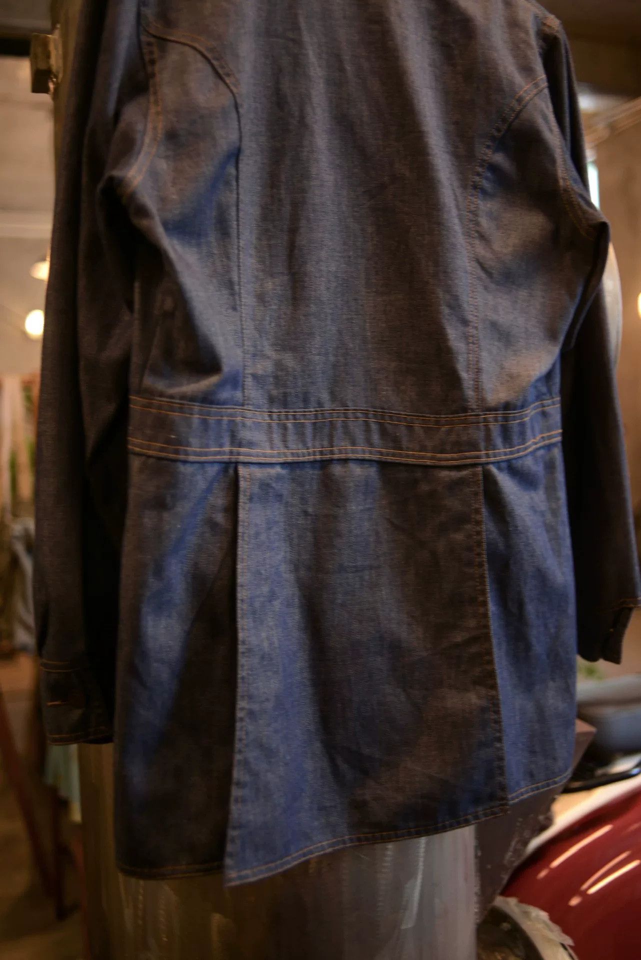Vintage 1970s Levis Waist-Cinched Denim Jacket Size M / US 6-8 / IT 42-44 - 9 Thumbnail