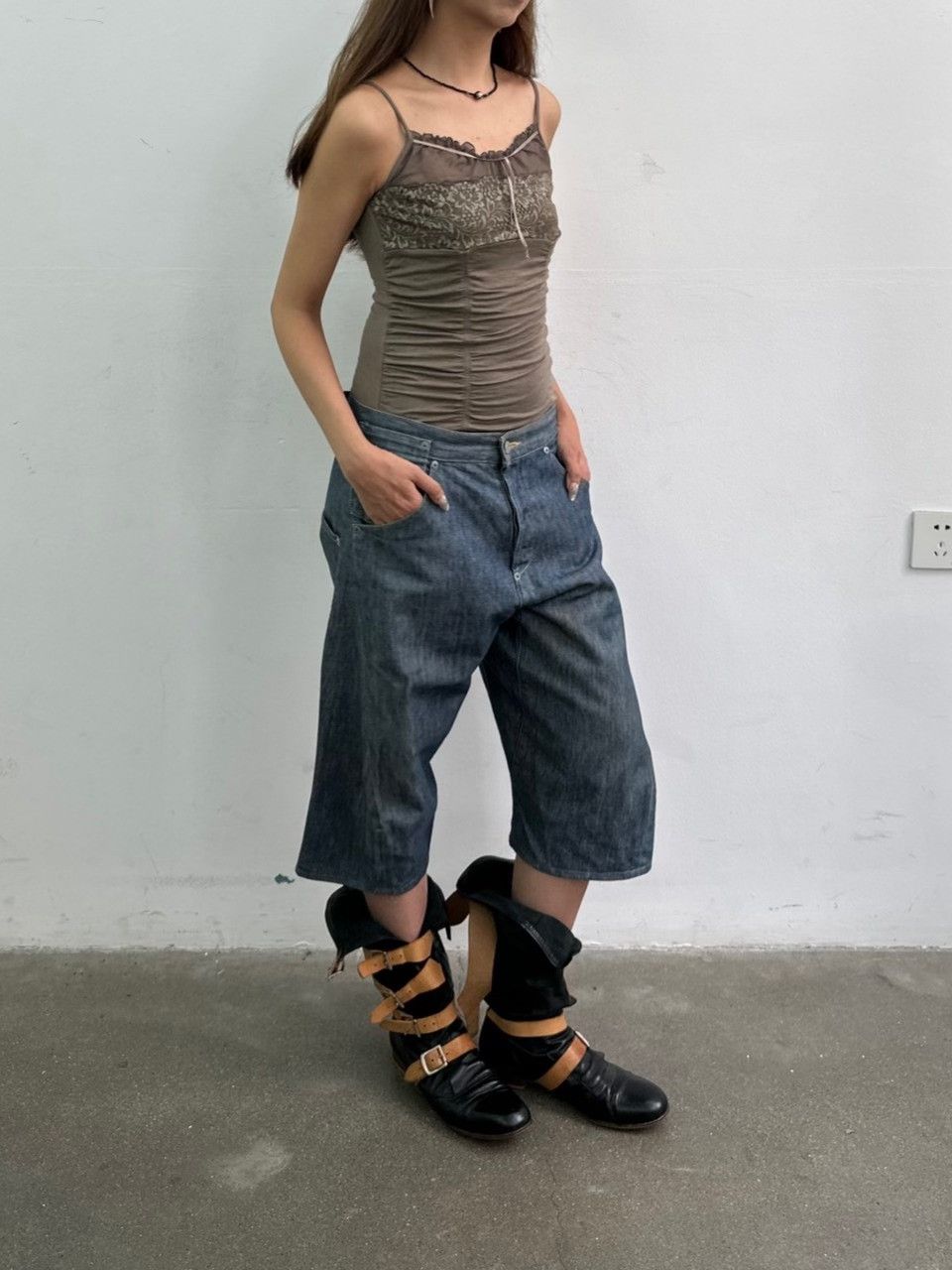 Levi's Levi's Engineered Vintage Loose Cropped Jeans Size US 30 / EU 46 - 6 Thumbnail
