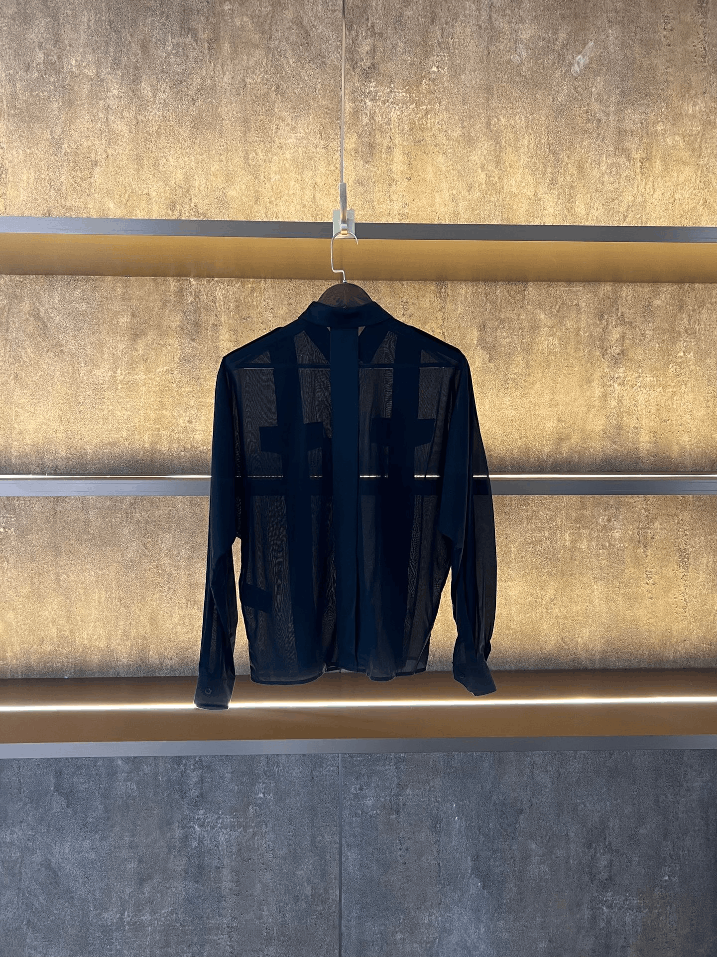Saint Laurent Paris Saint Laurent Paris Silk Shirt Size XS / US 0-2 / IT 36-38 - 2 Thumbnail