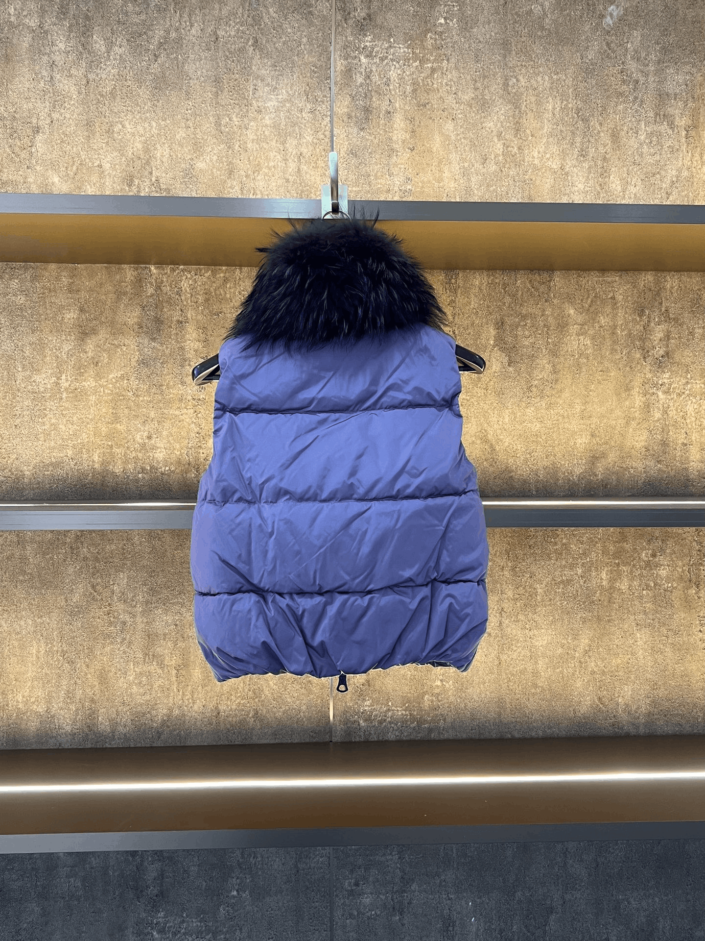 Moncler Moncler Fur Collar Down Vest Size XS / US 0-2 / IT 36-38 - 2 Thumbnail