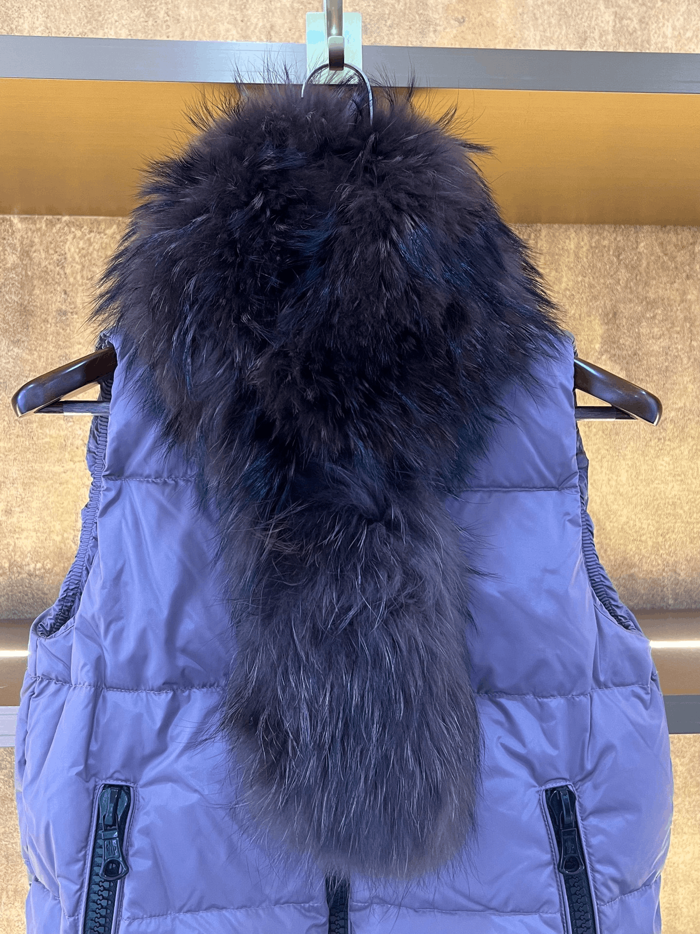 Moncler Moncler Fur Collar Down Vest Size XS / US 0-2 / IT 36-38 - 3 Thumbnail