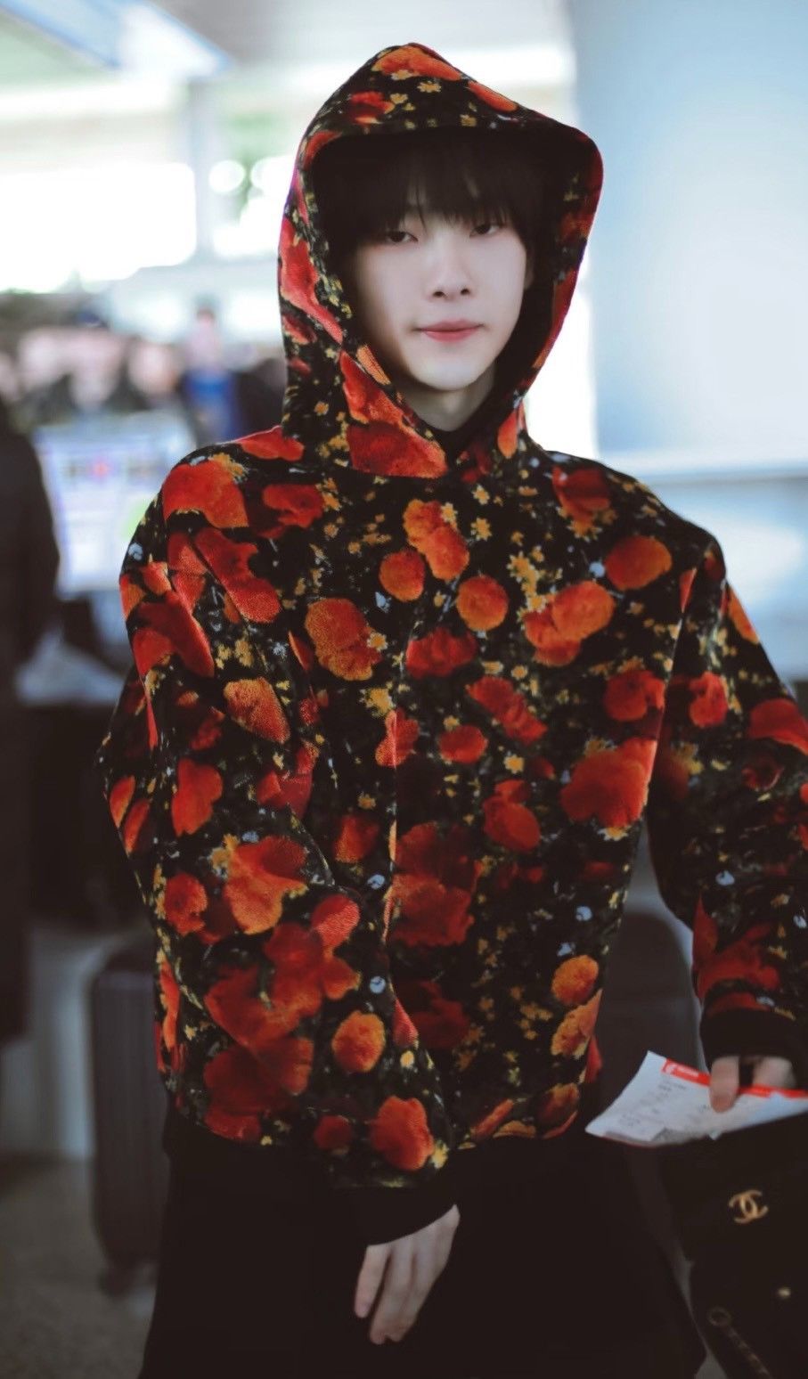 Louis Vuitton Louis Vuitton Runway Velvet Floral Hoodie Size L / US 10 / IT 46 - 5 Thumbnail