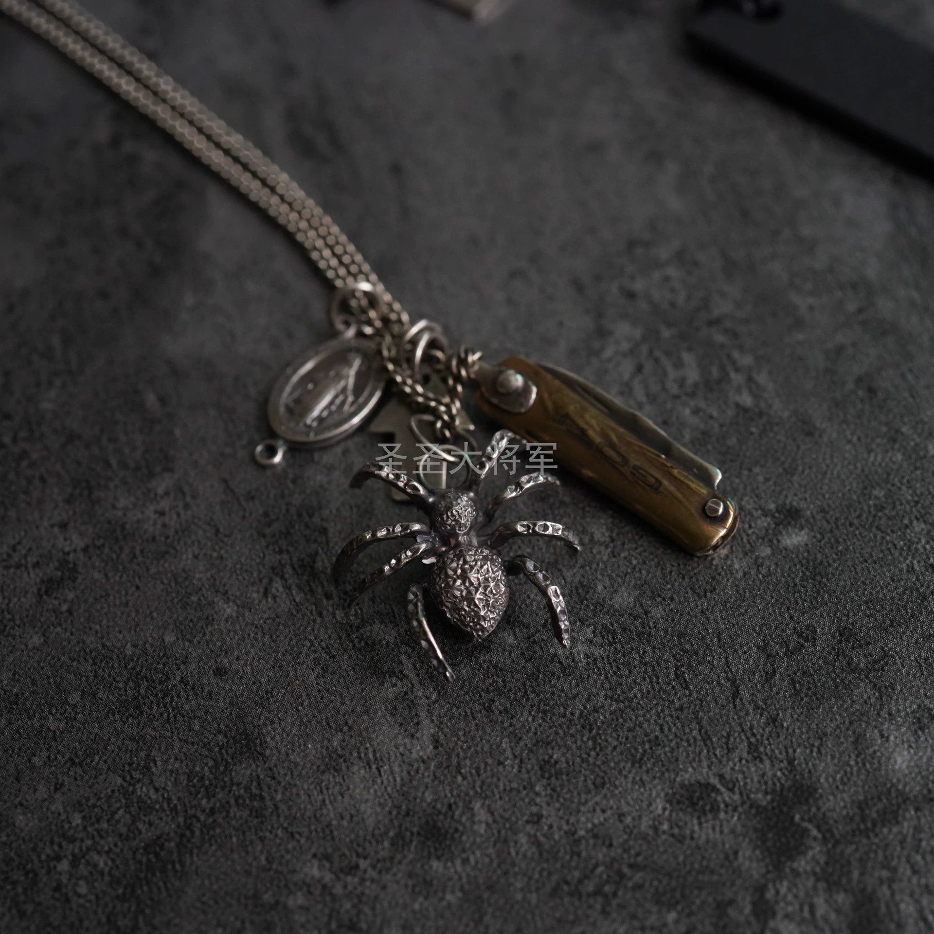 Goti Silver Multi-Pendant Necklace with Spider and Charms Size ONE SIZE - 5 Thumbnail