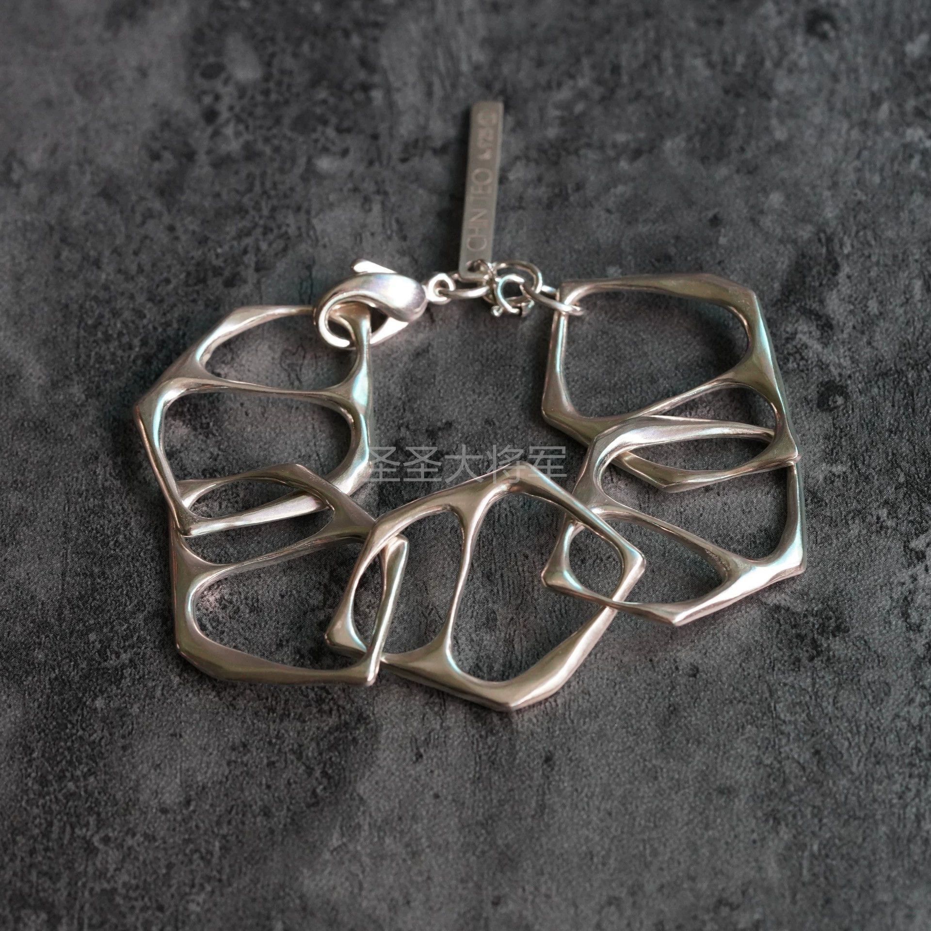 Chin Teo Geometric Link Statement Bracelet Size ONE SIZE - 2 Thumbnail