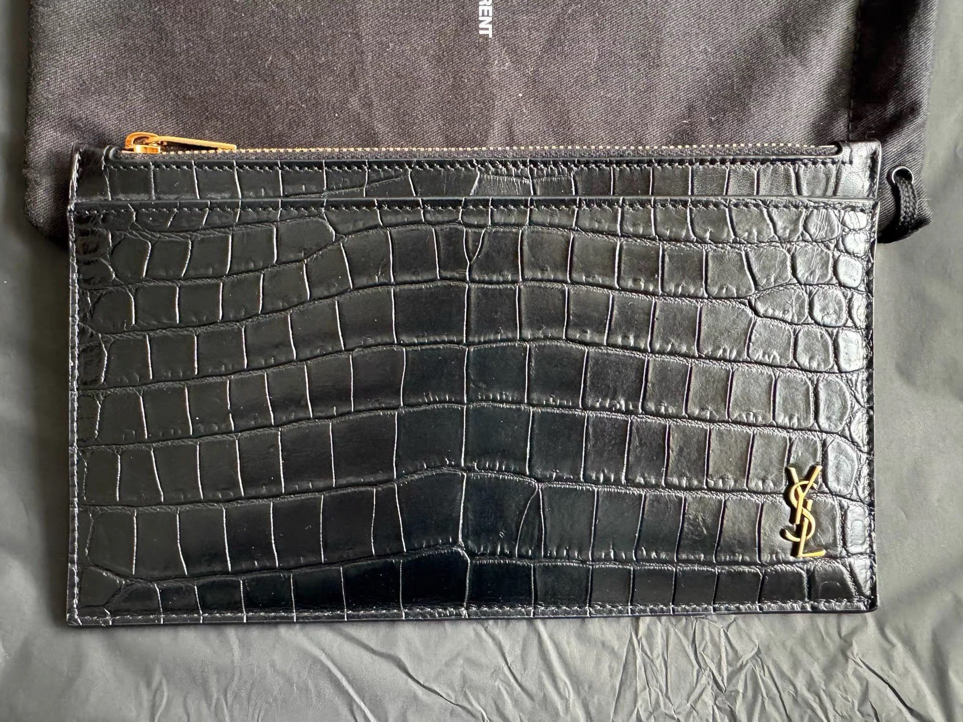 Saint Laurent Paris Black Crocodile-Embossed Zip Wallet Size ONE SIZE - 2 Thumbnail