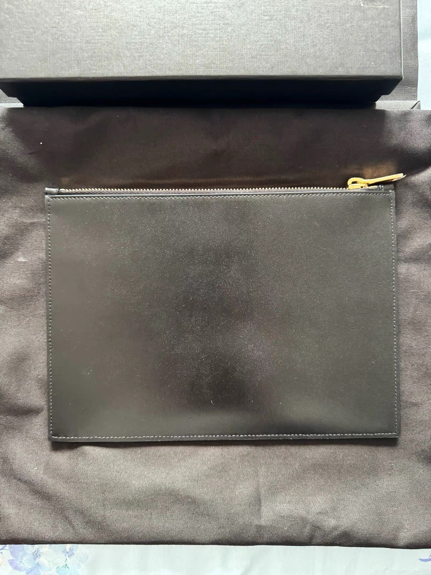 Saint Laurent Paris Black Zip-Top Leather Pouch Size ONE SIZE - 2 Thumbnail