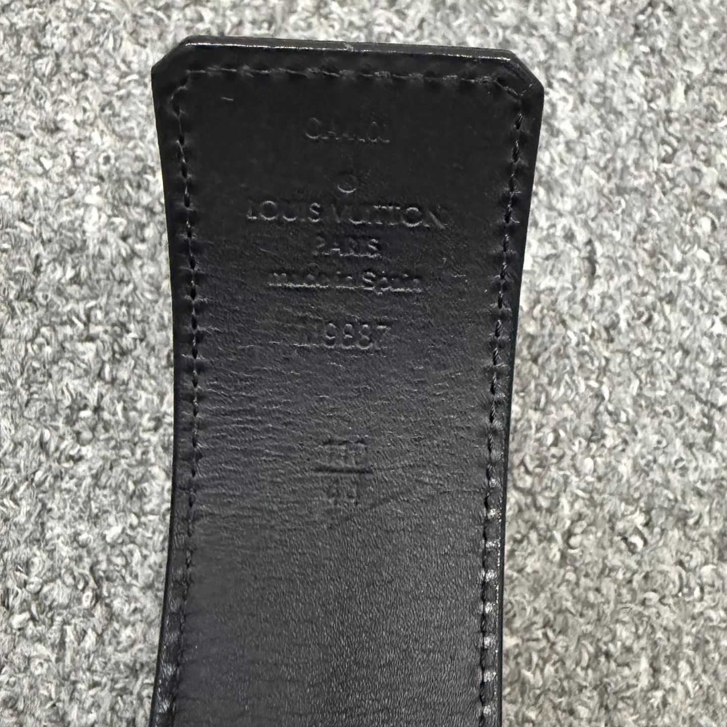 Louis Vuitton Leather Belt with Silver-Tone Buckle Size ONE SIZE - 4 Thumbnail