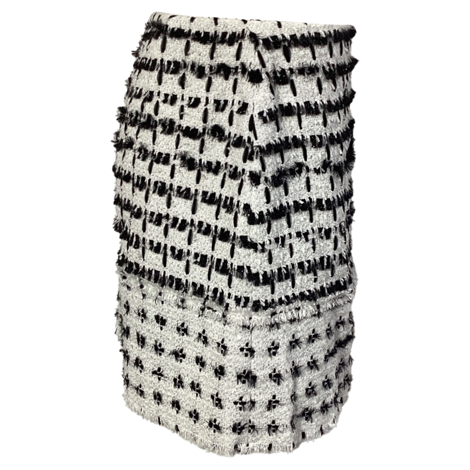 Erdem Erdem Tweed Mini Skirt in White Wool Size 25" / US 0 / IT 36 - 4 Thumbnail